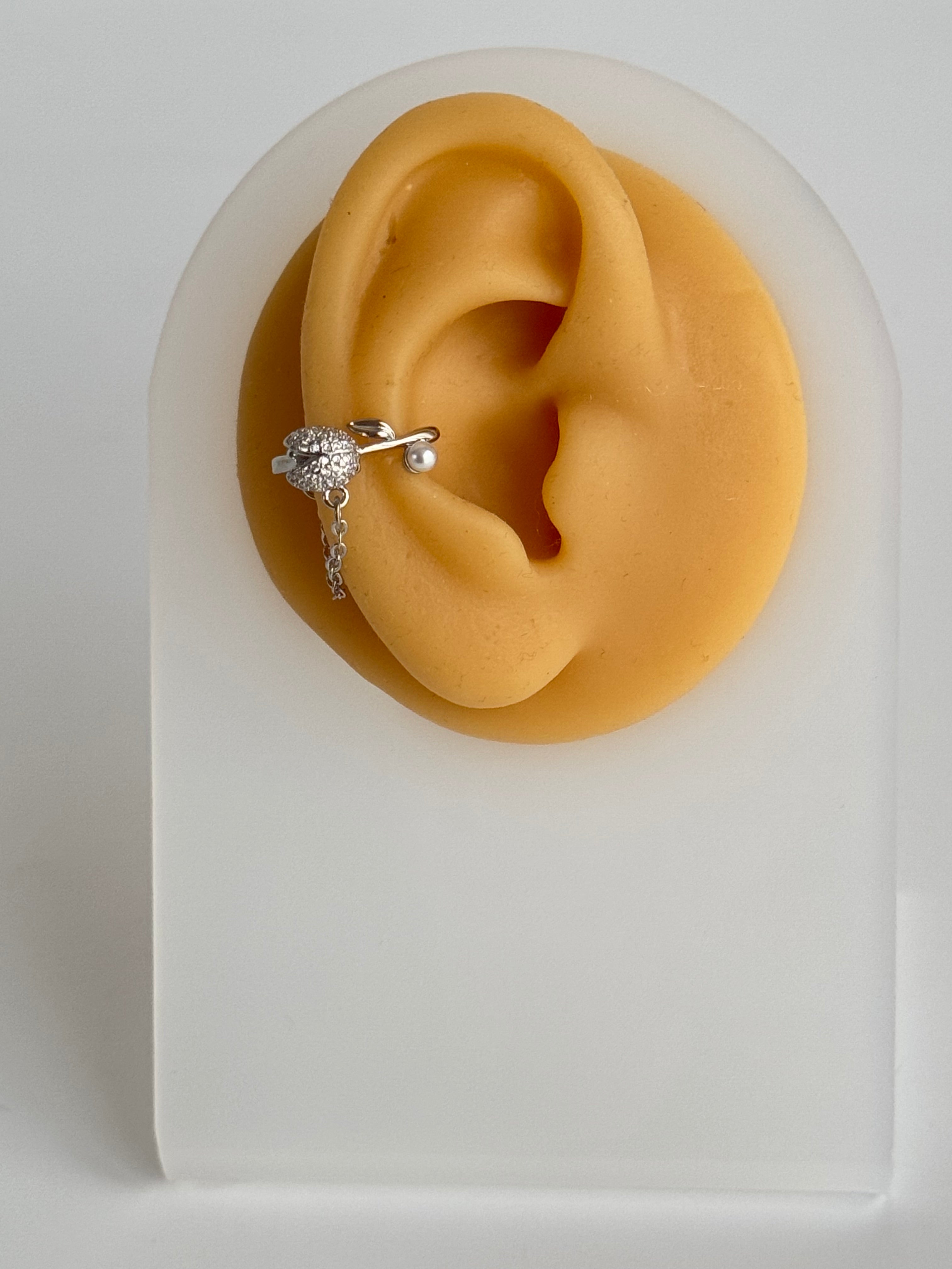 İTHAL LALE DETAYLI SAĞ KULAK SİLVER KIKIRDAK KÜPE EARCUFF