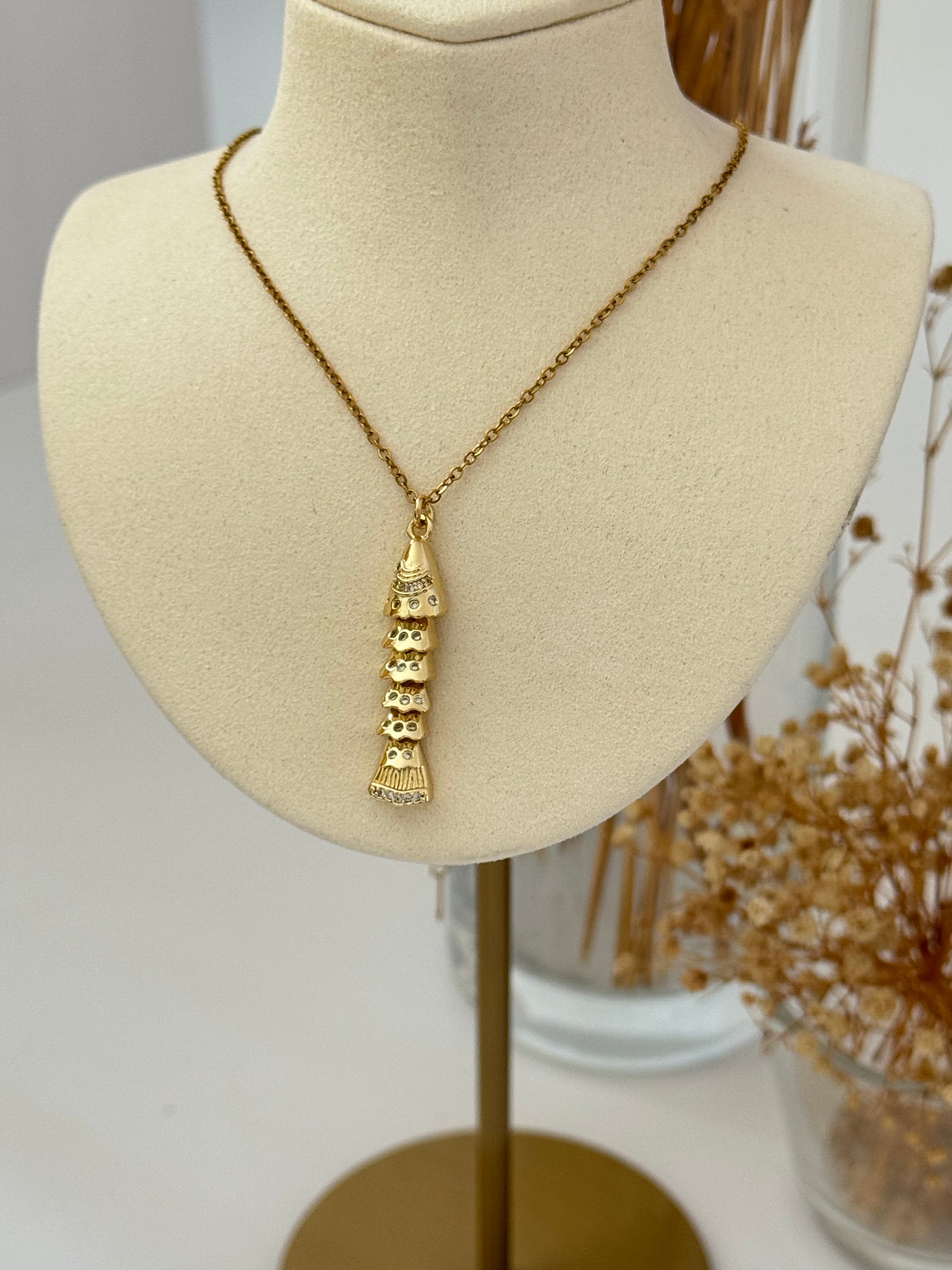 İTHAL BALIK DETAYLI GOLD ÇELİK KOLYE