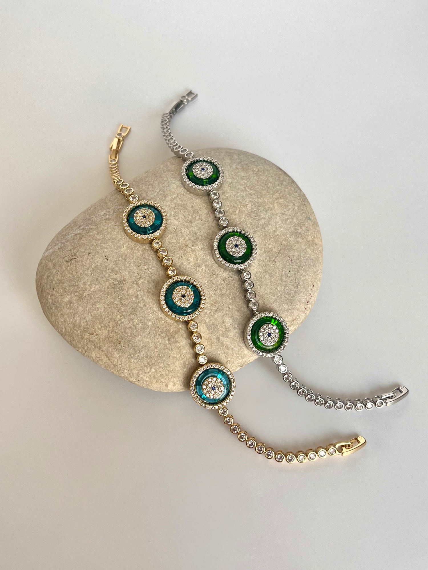 İTHAL SİLVER OVAL ÜÇLÜ ZİRKON TAŞLI YEŞİL CAMGÖZ BİLEKLİK