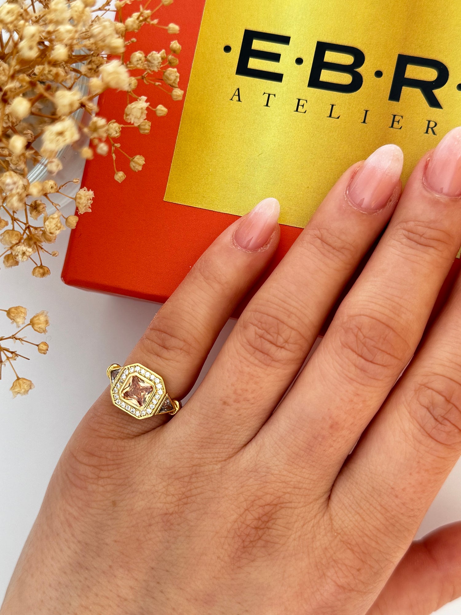 ZİRELA TAŞ DETAYLI AYARLANABİLİR SERÇE PARMAK YÜZÜK