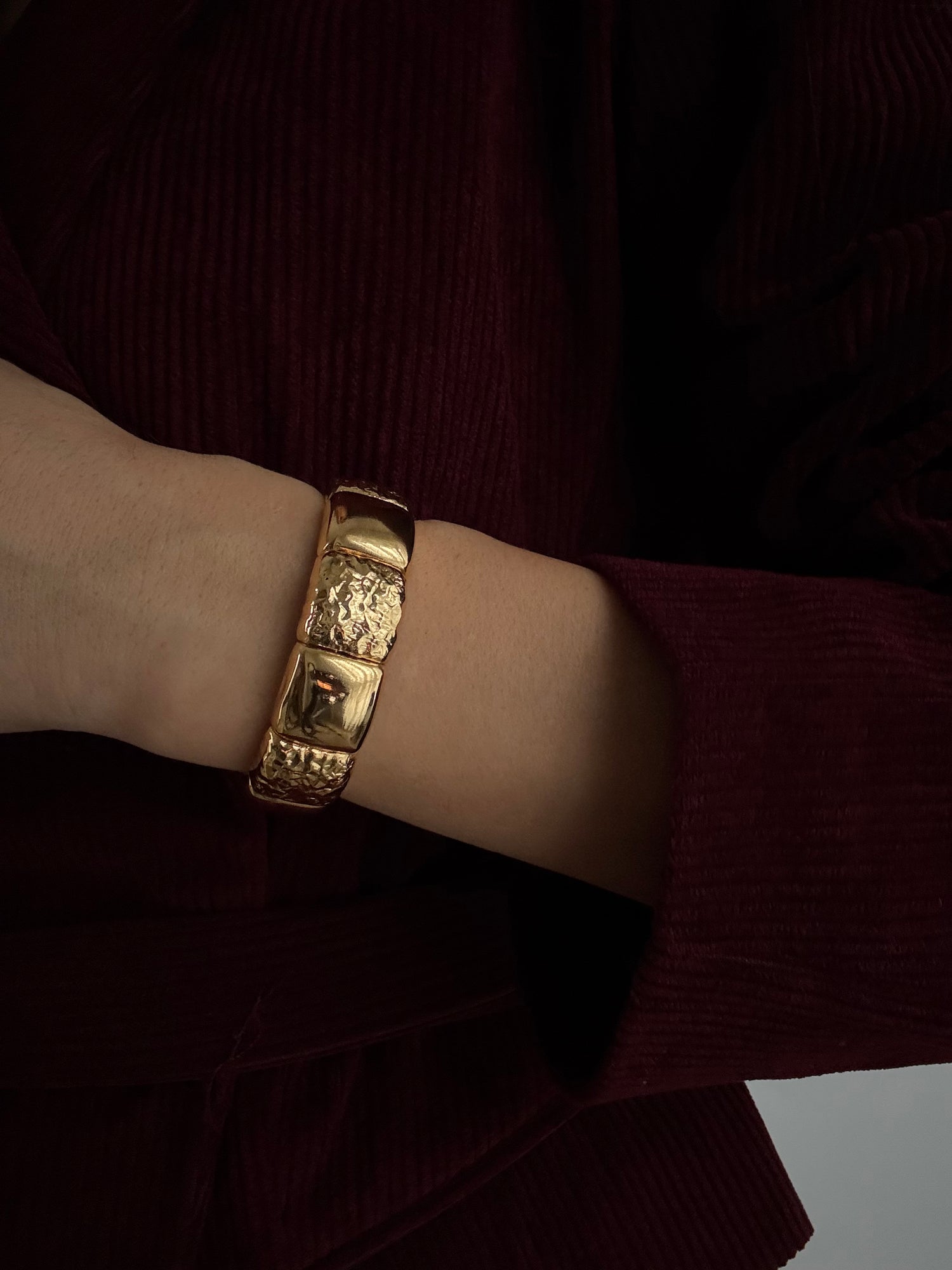 HELYA AYARLANABİLİR GOLD ALTIN KAPLAMA KELEPÇE BİLEKLİK