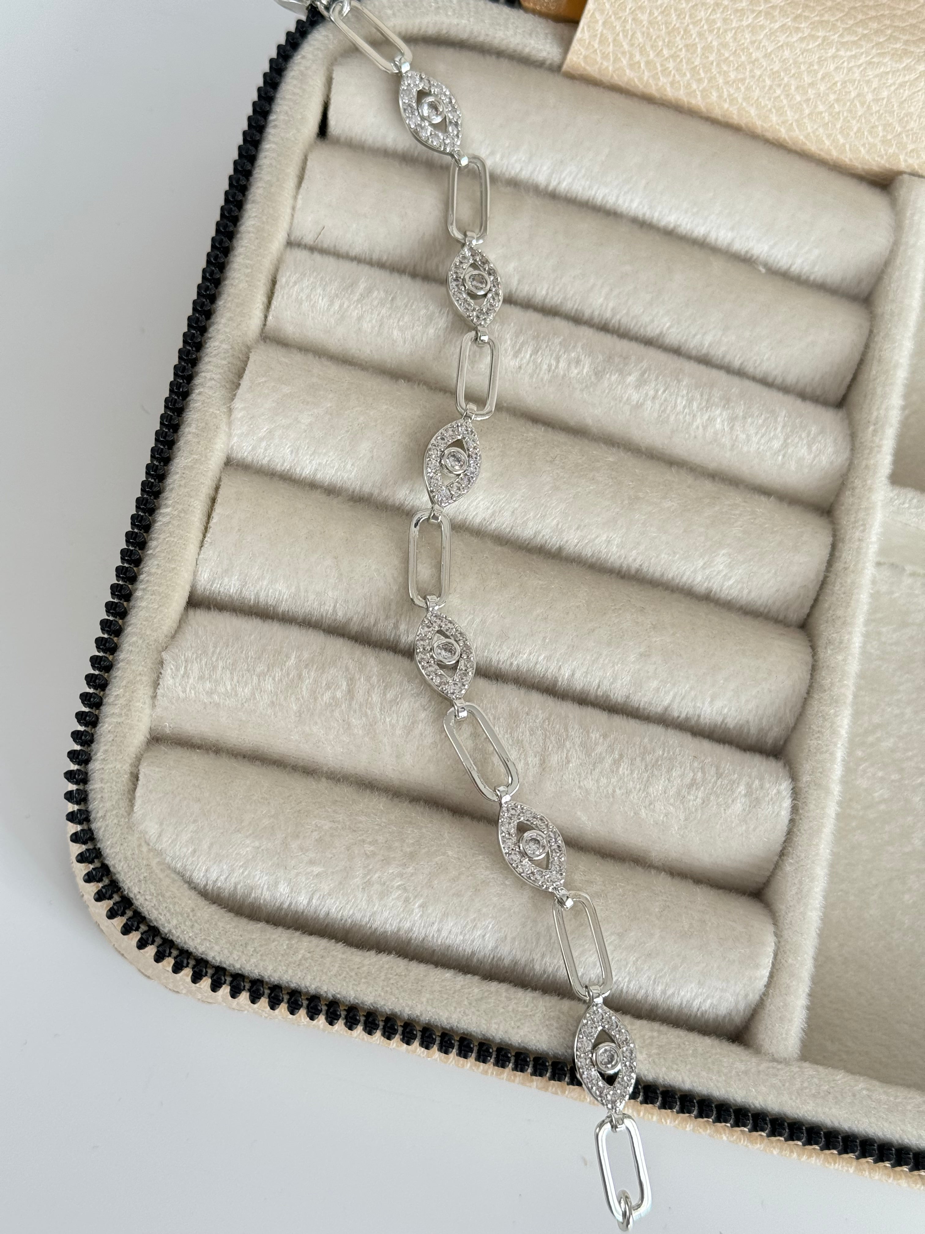 NAVAZ GÖZ DETAYLI SİLVER BİLEKLİK