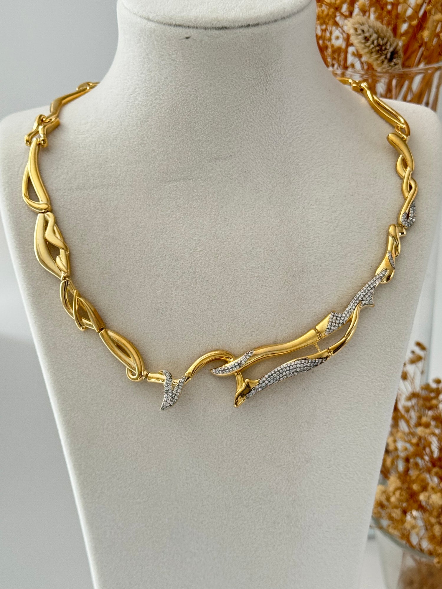 İTHAL ASİMETRİK DETAYLI GOLD KOLYE