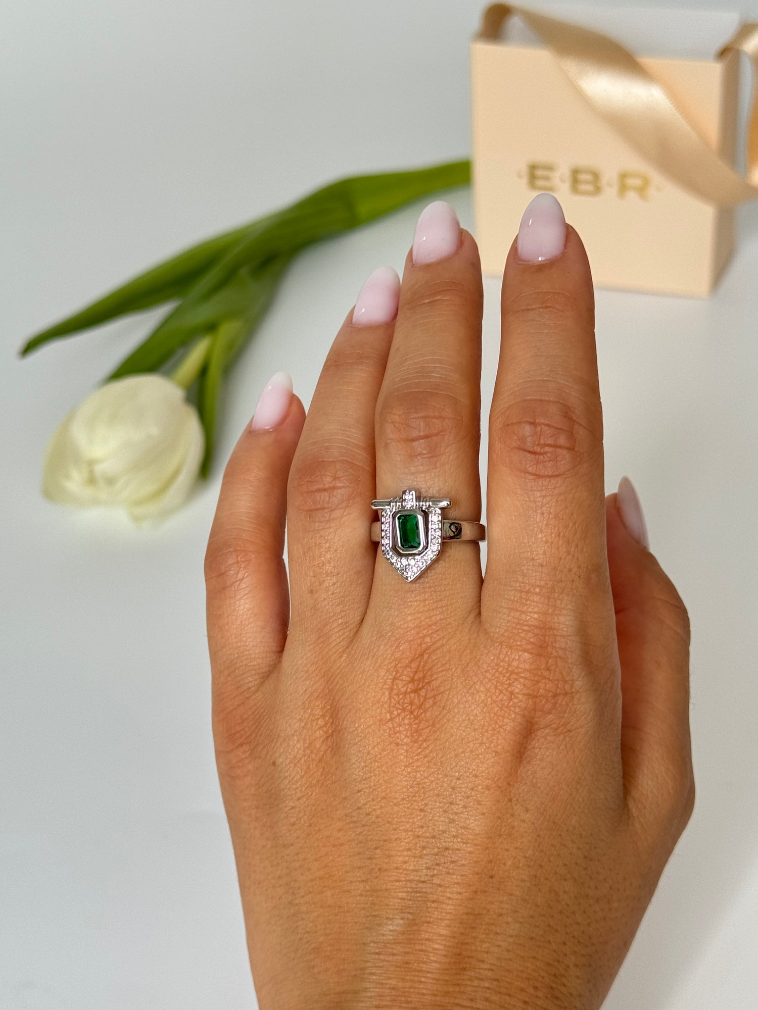 İTHAL YEŞİL TAŞLI ŞÖVALYE VİNTAGE SİLVER AYARLANABİLİR YÜZÜK