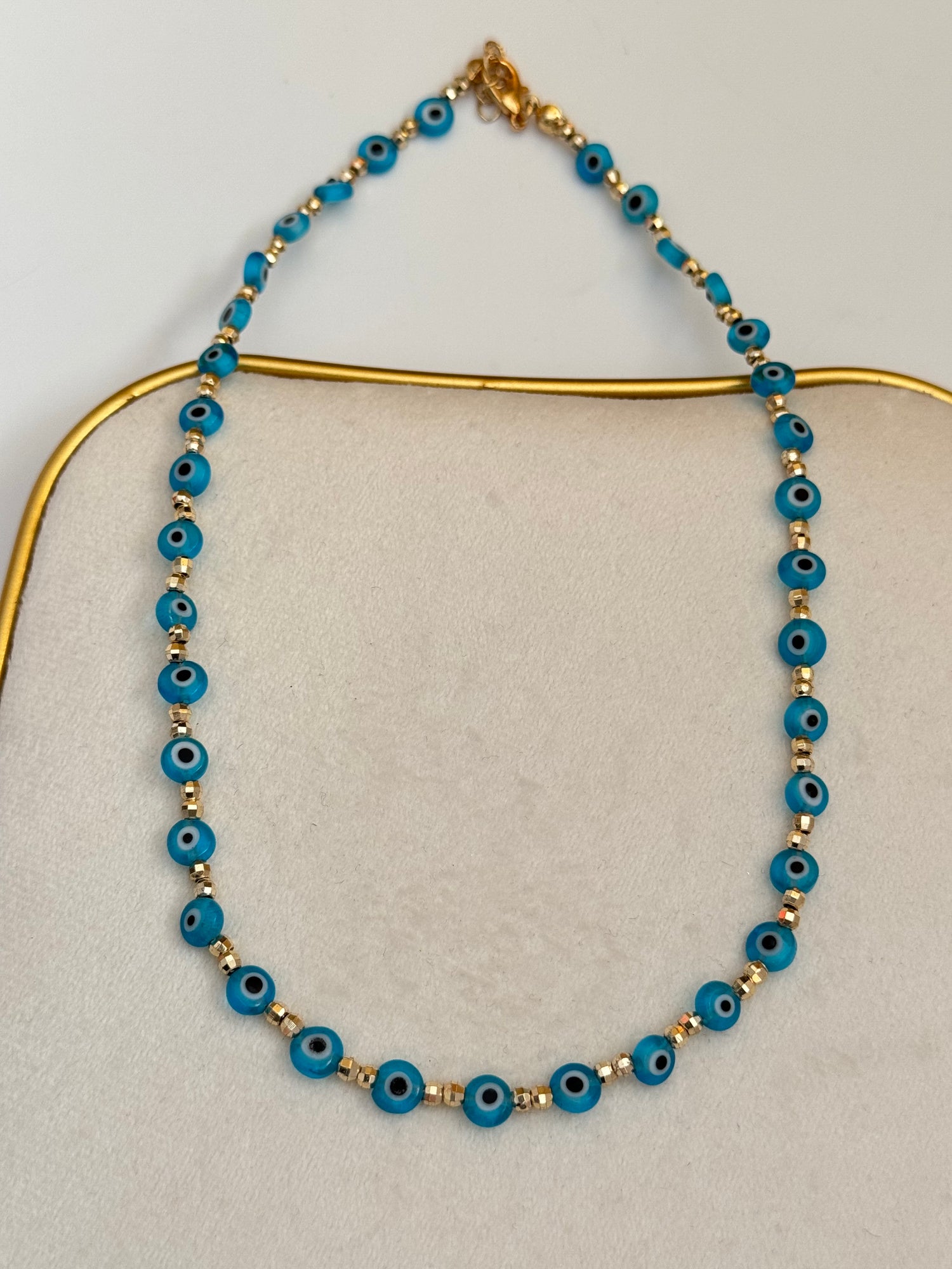 AURİ MAVİ NAZAR BONCUKLU ALTIN KAPLAMA DETAYLI KOLYE