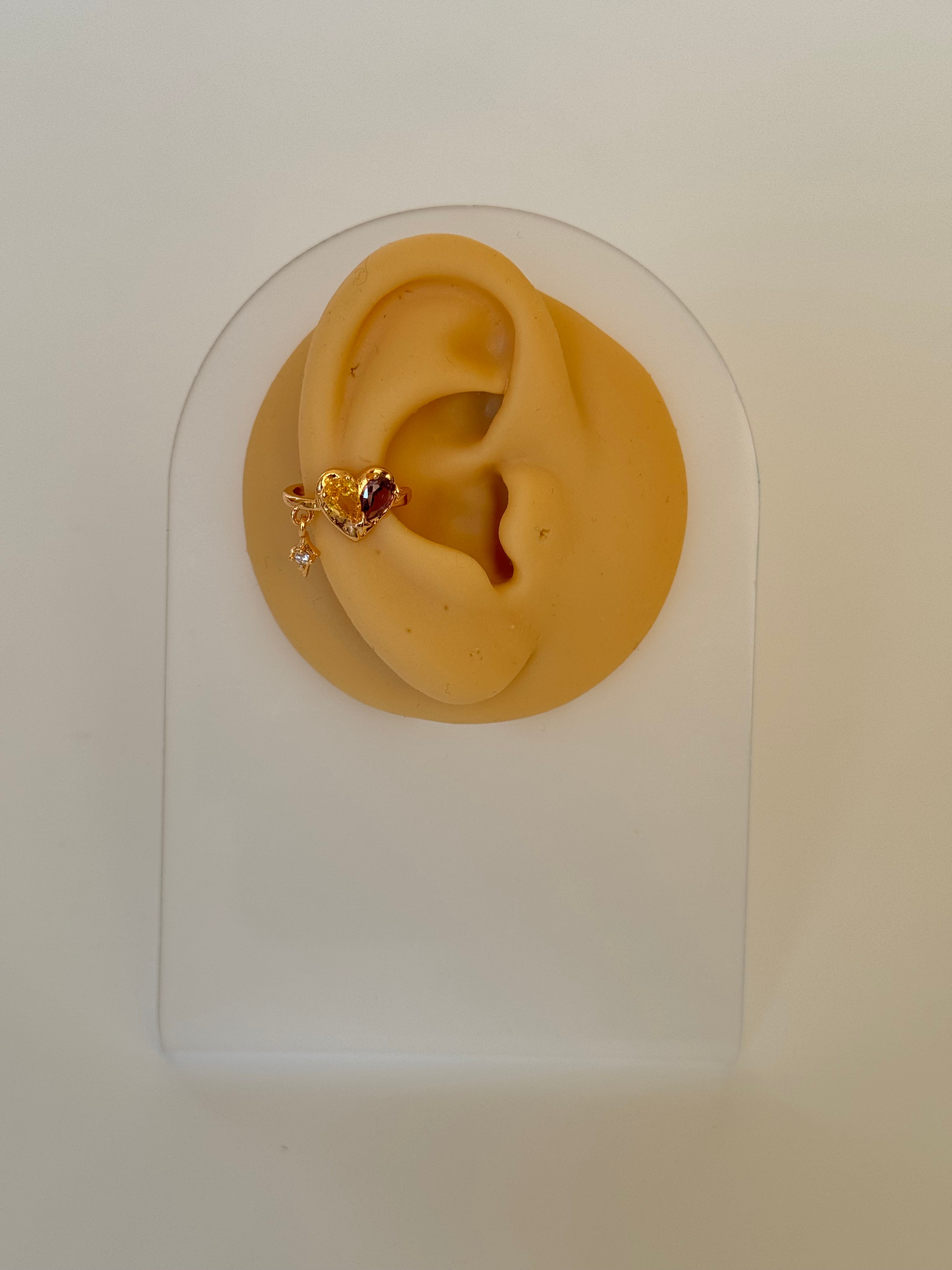 İTHAL KALP DETAYLI SAĞ KULAK GOLD KIKIRDAK KÜPE EARCUFF