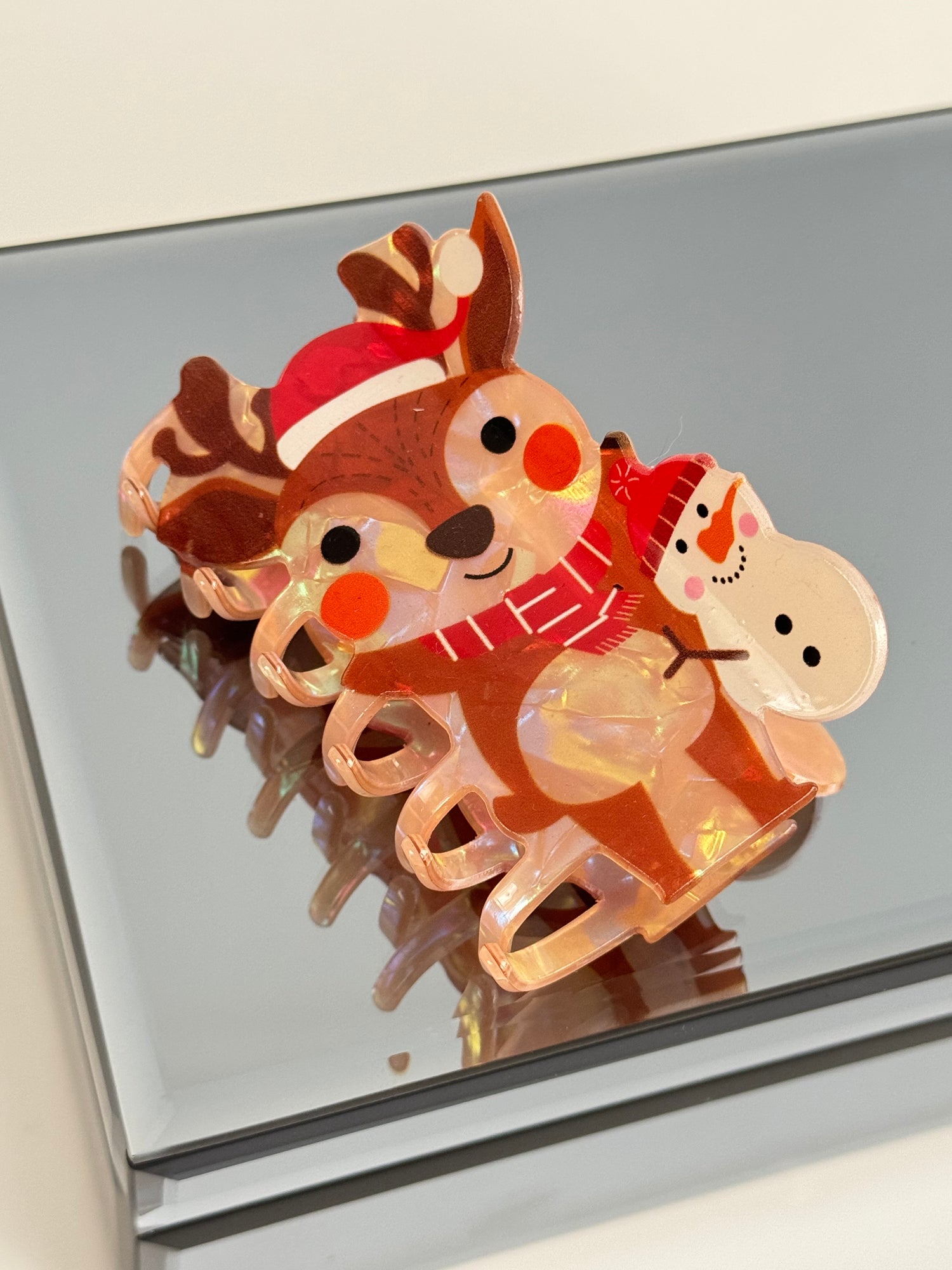 İTHAL GEYİKLİ KARDAN ADAM DETAYLI KEMİK MANDAL TOKA