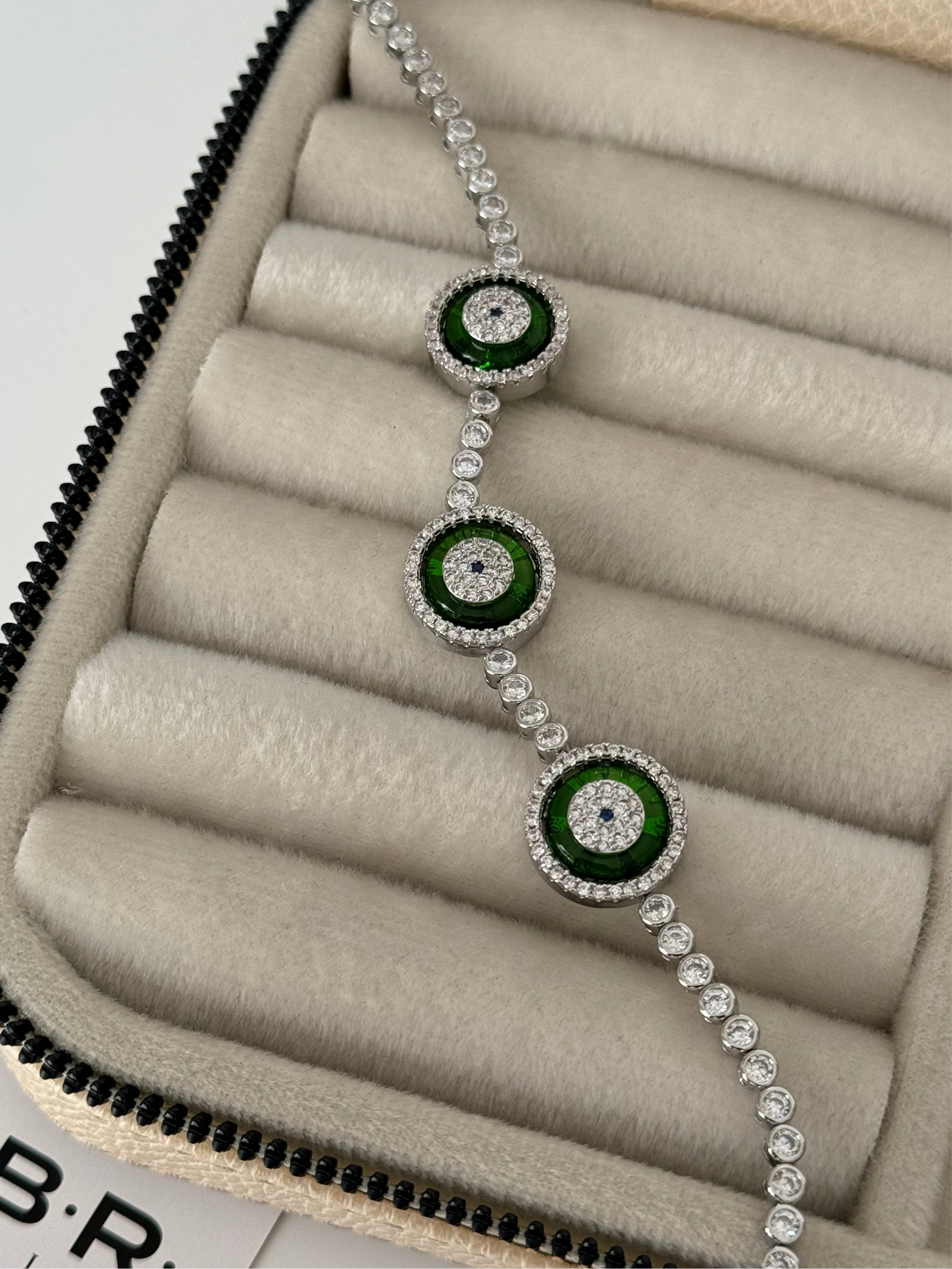 İTHAL SİLVER OVAL ÜÇLÜ ZİRKON TAŞLI YEŞİL CAMGÖZ BİLEKLİK