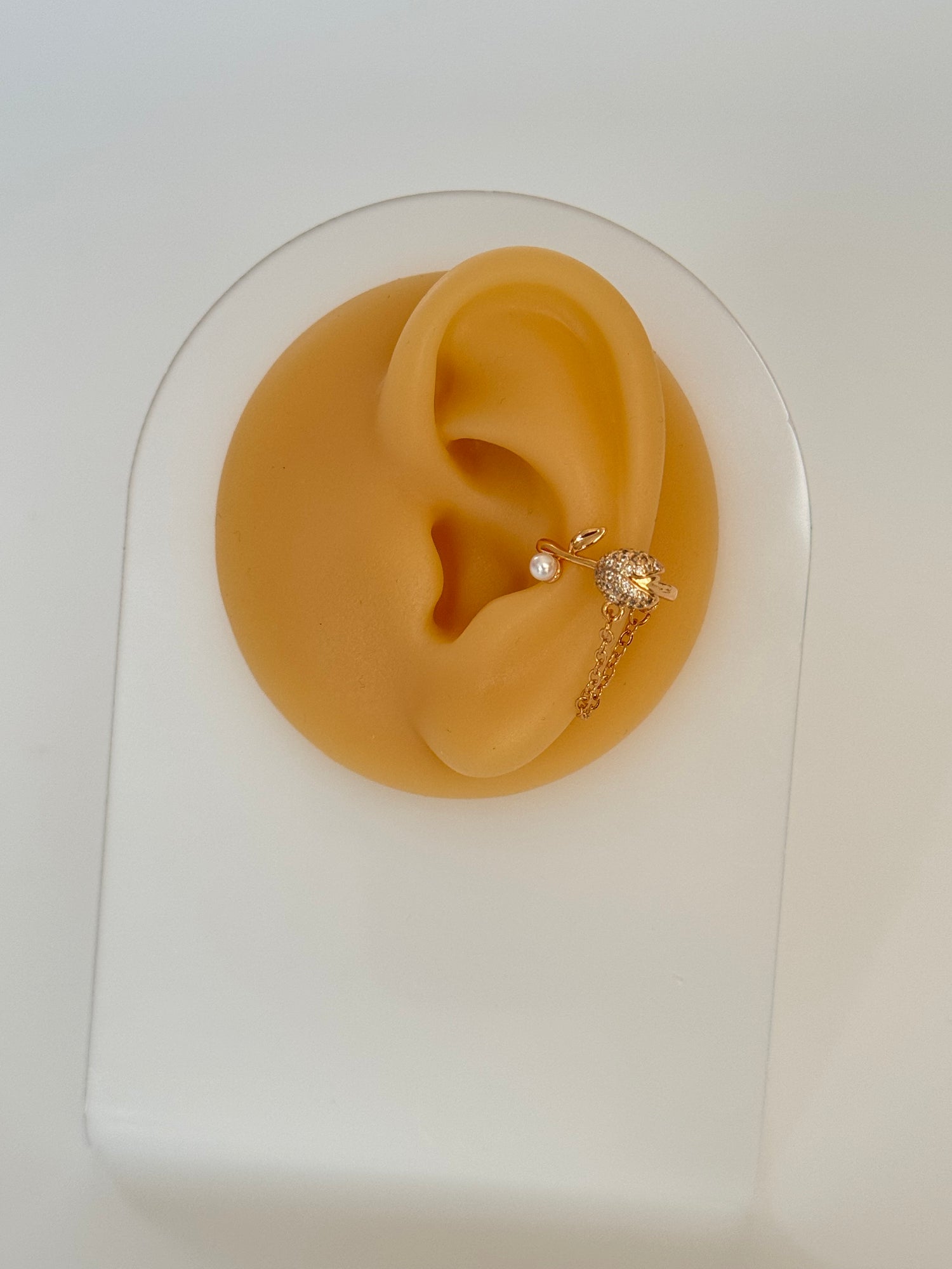 İTHAL LALE DETAYLI SOL KULAK GOLD KIKIRDAK KÜPE EARCUFF