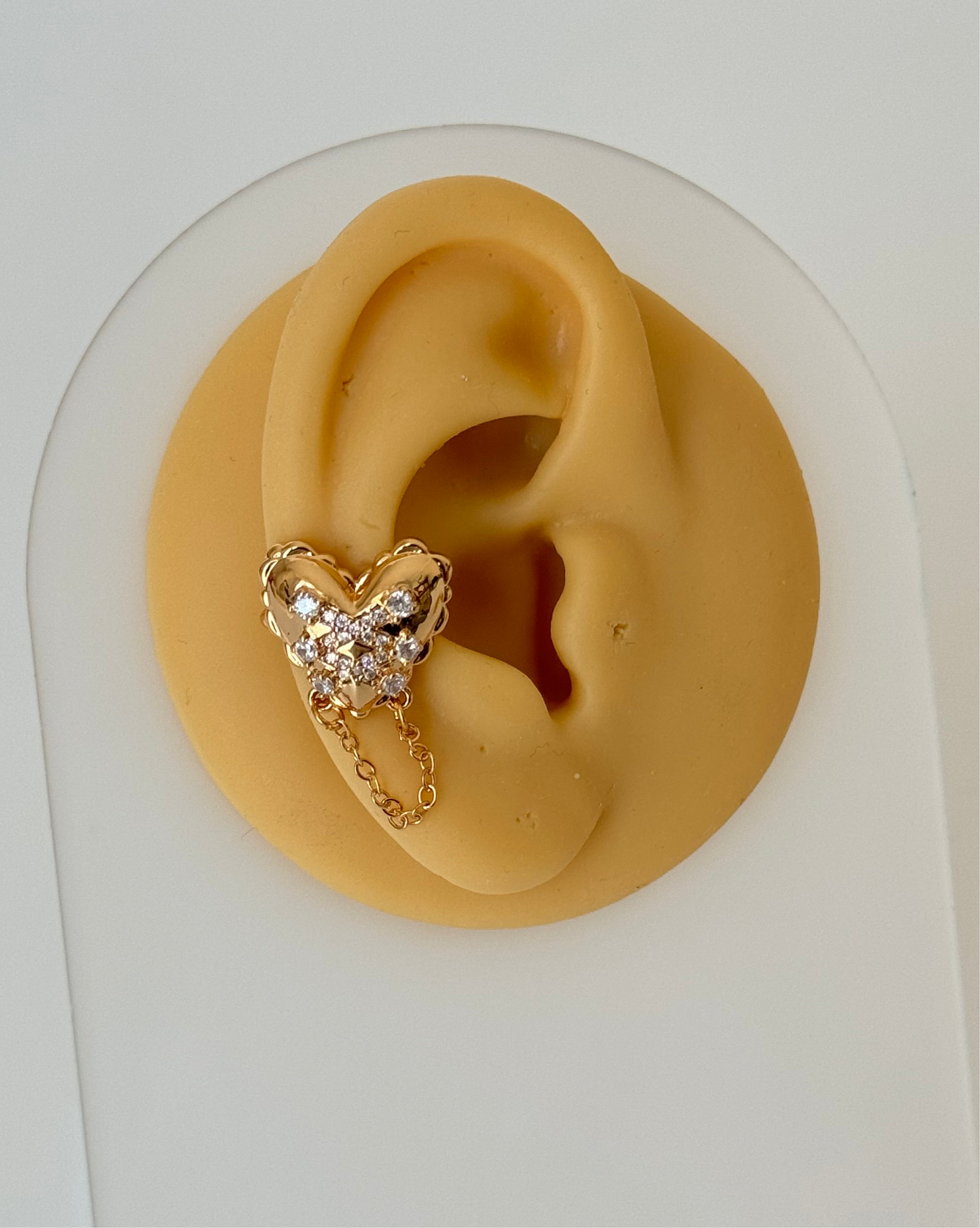 İTHAL KALPLİ GOLD SAĞ KULAK KIKIRDAK KÜPE EARCUFF