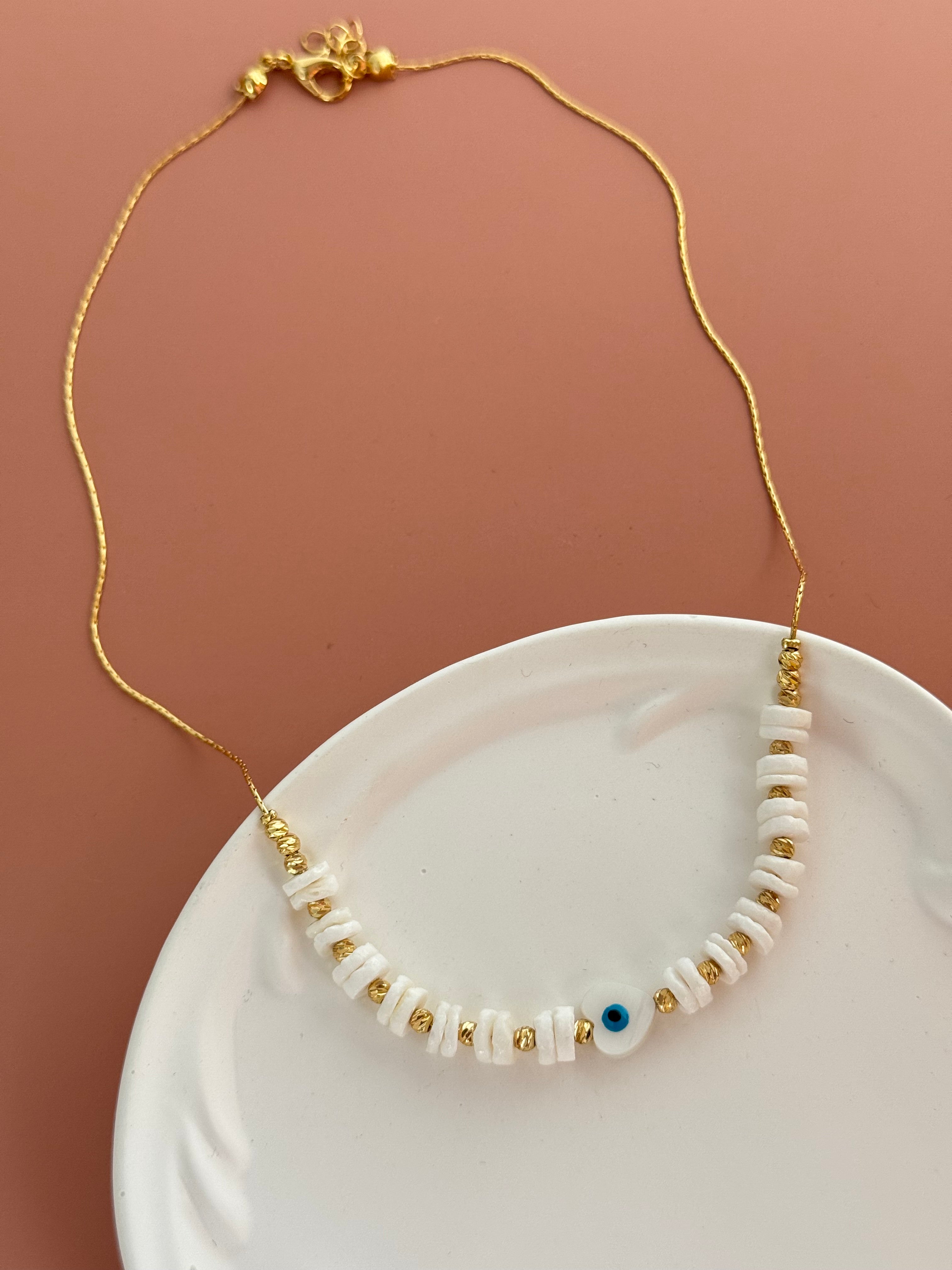 TARU KALPLİ GERÇEK SEDEF TAŞLI ALTIN KAPLAMA DETAYLI KOLYE