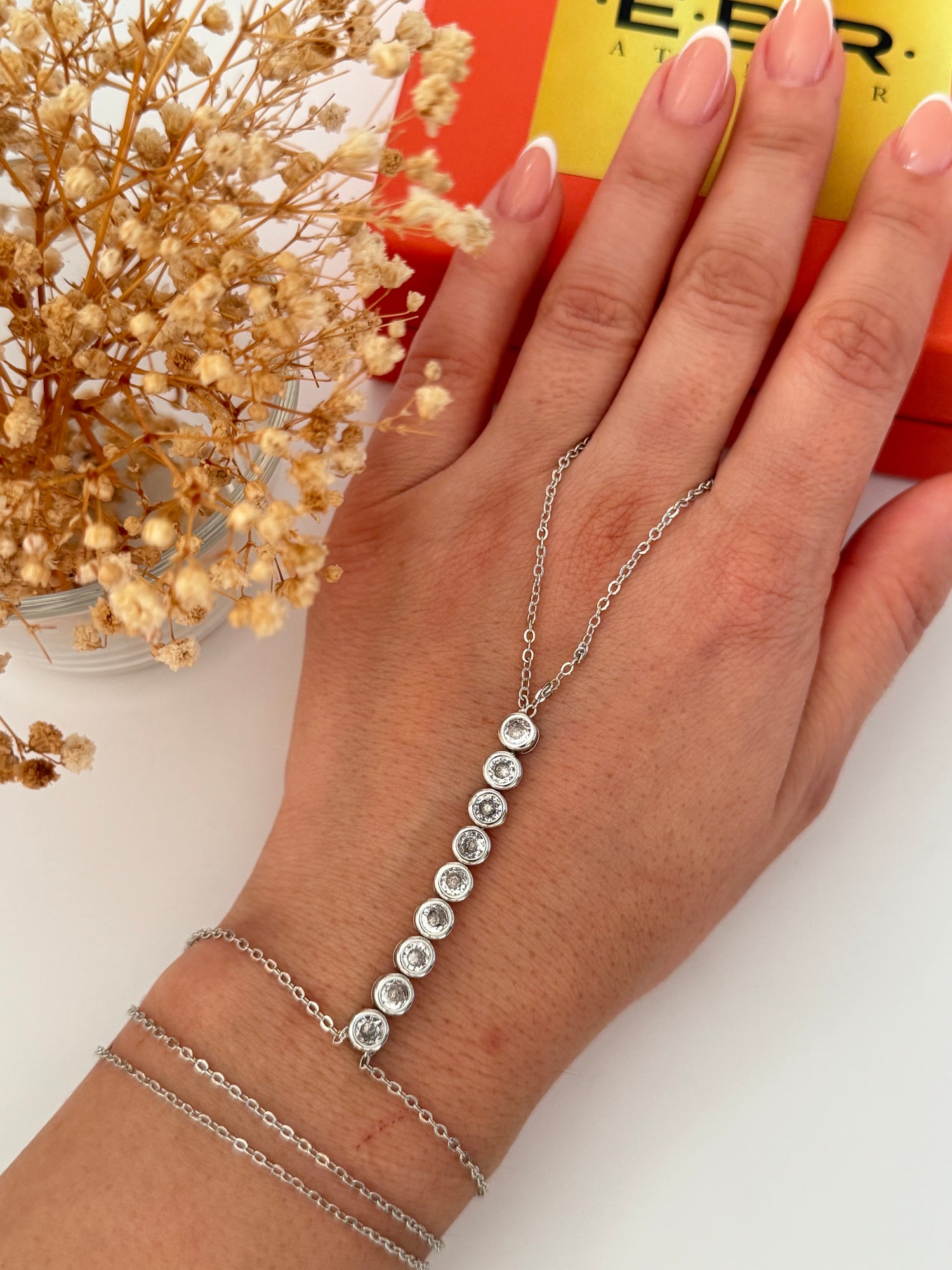 İTHAL TAŞ DETAYLI SİLVER ŞAHMERAN