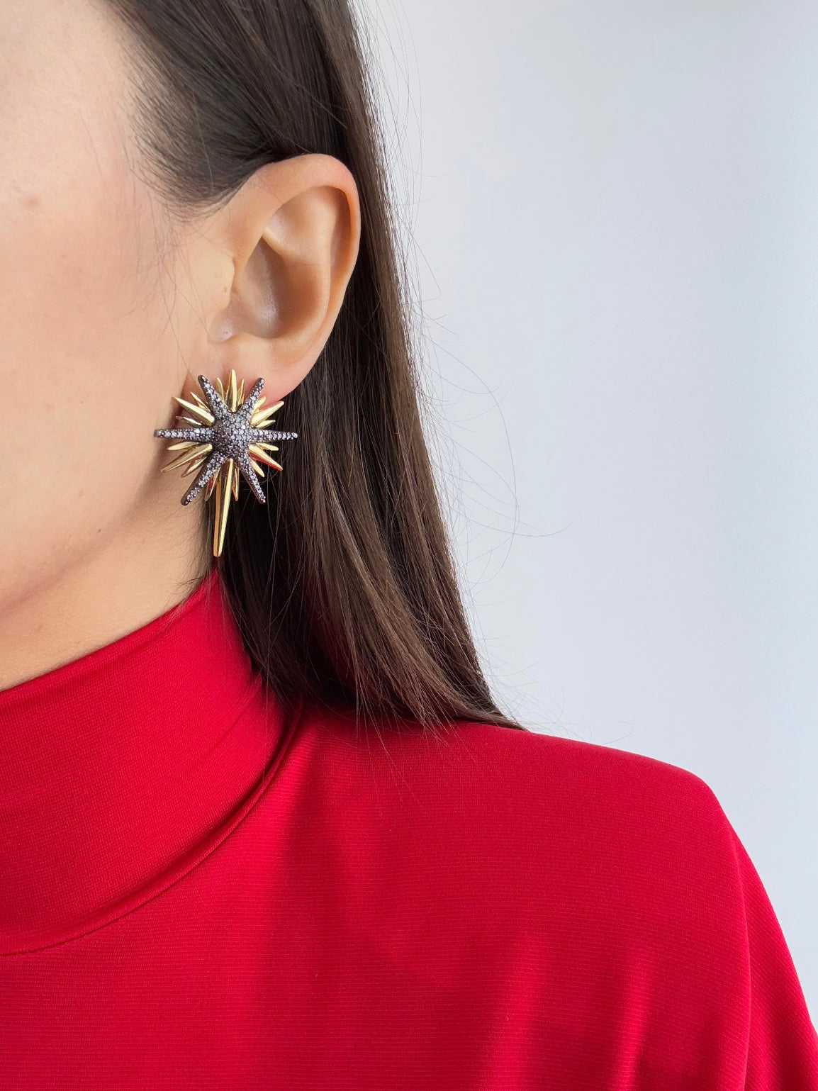 KUZEY YILDIZI DETAYLI ALTIN KAPLAMA KÜPE