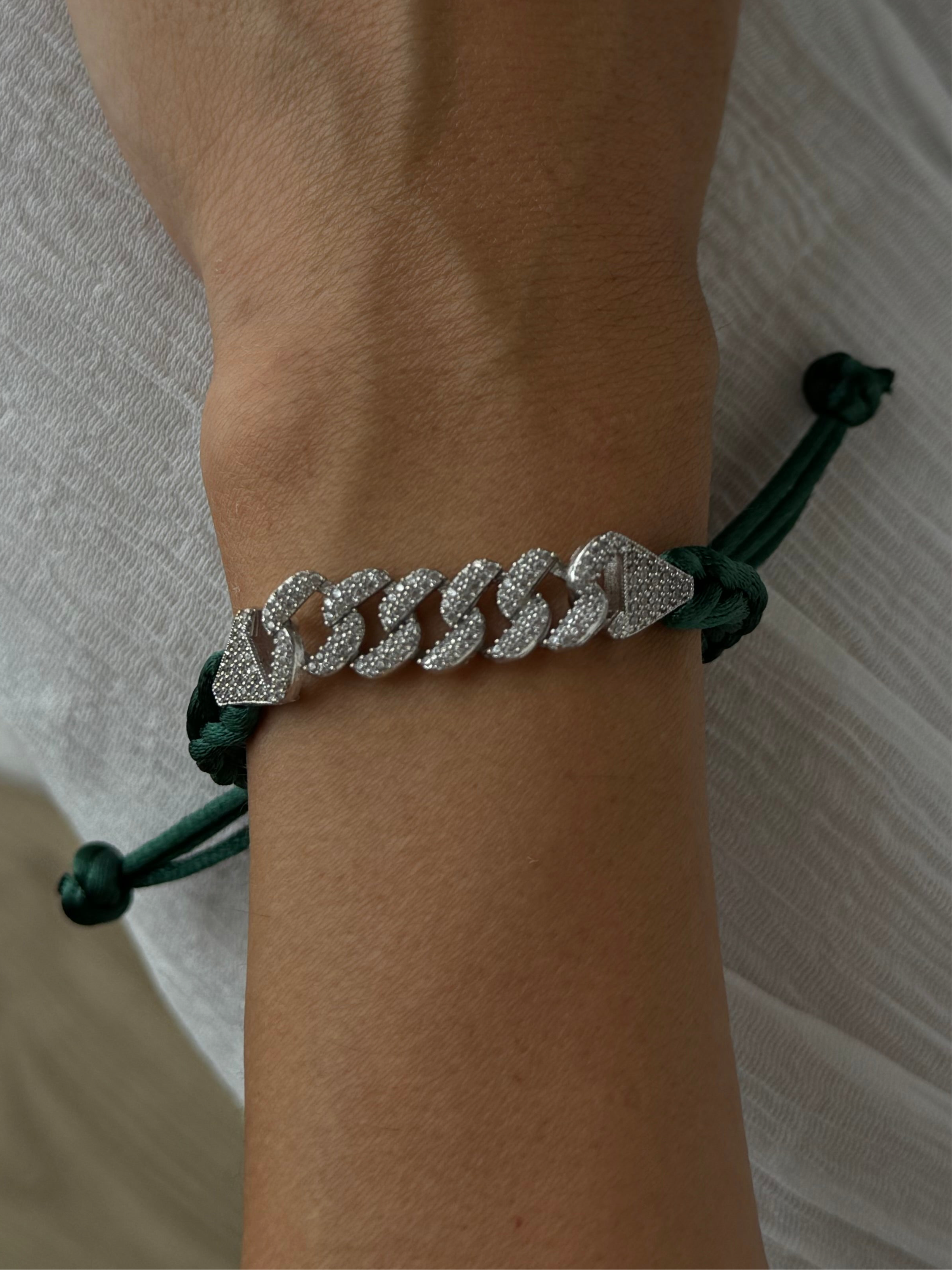 YEŞİL İPLİ TAŞLI ZİNCİR DETAYLI BİLEKLİK