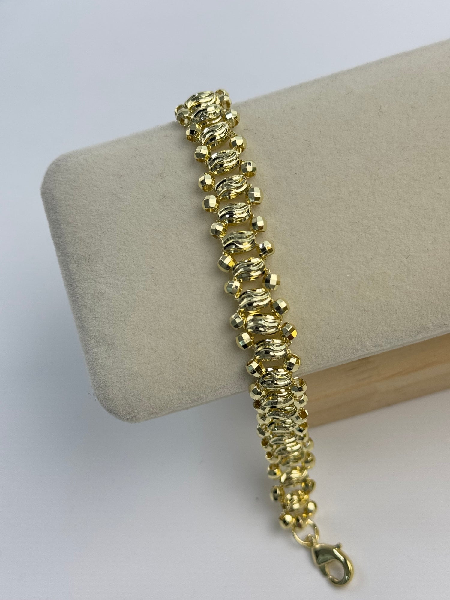 İTHAL DORİKA DETAYLI GOLD BİLEKLİK