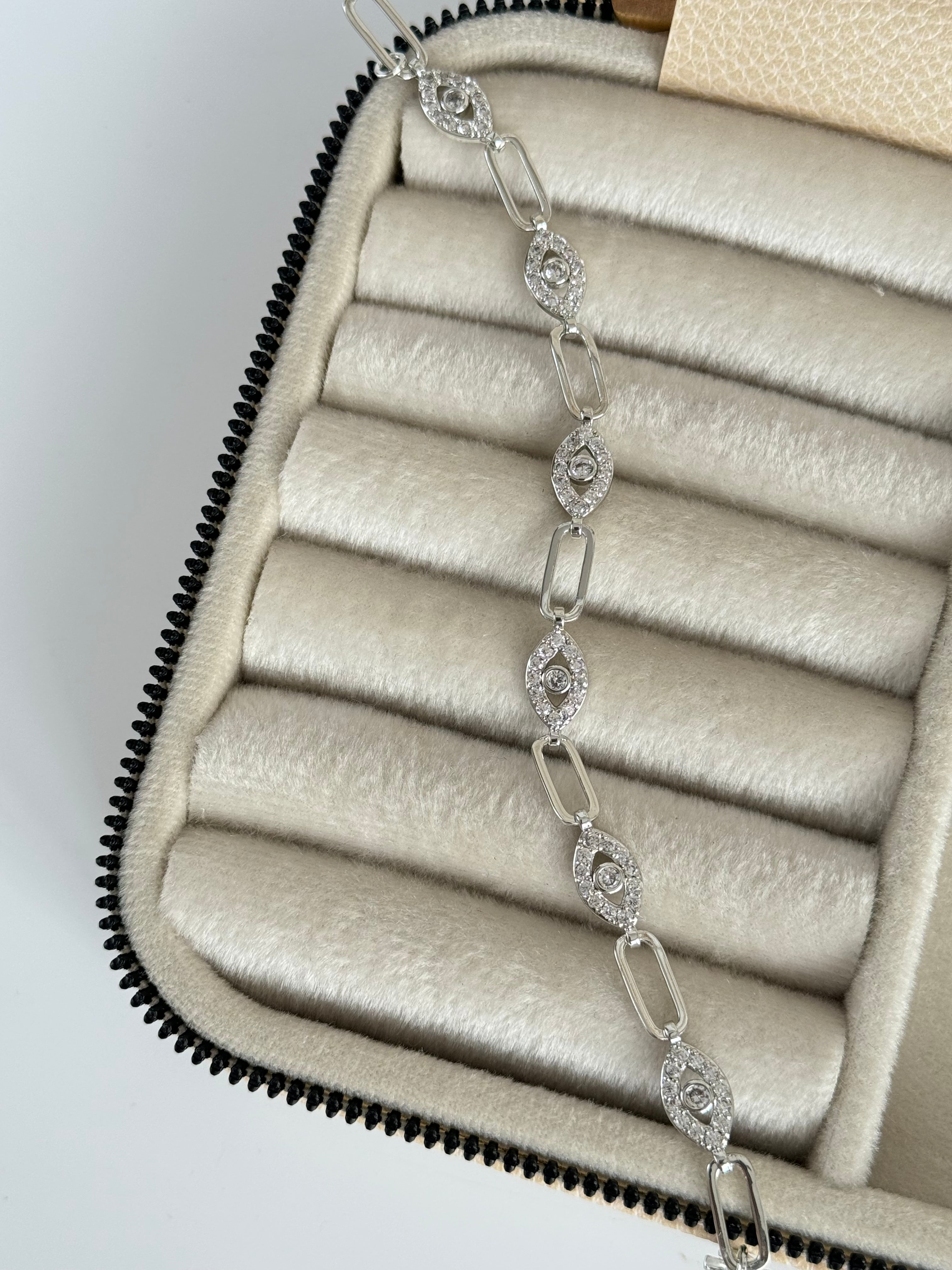 NAVAZ GÖZ DETAYLI SİLVER BİLEKLİK