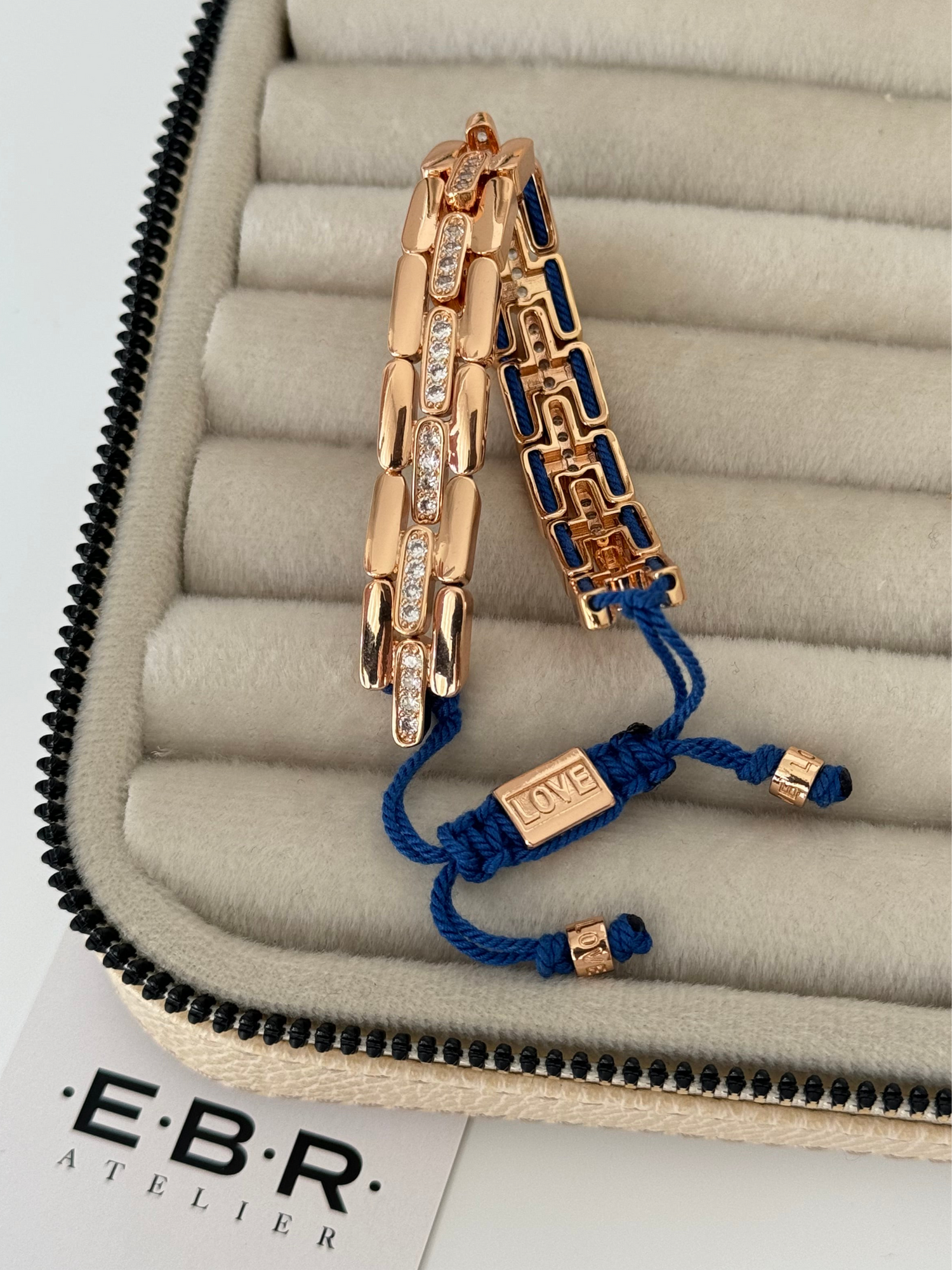 İTHAL TAŞ DETAYLI GOLD MAVİ İPLİ BİLEKLİK