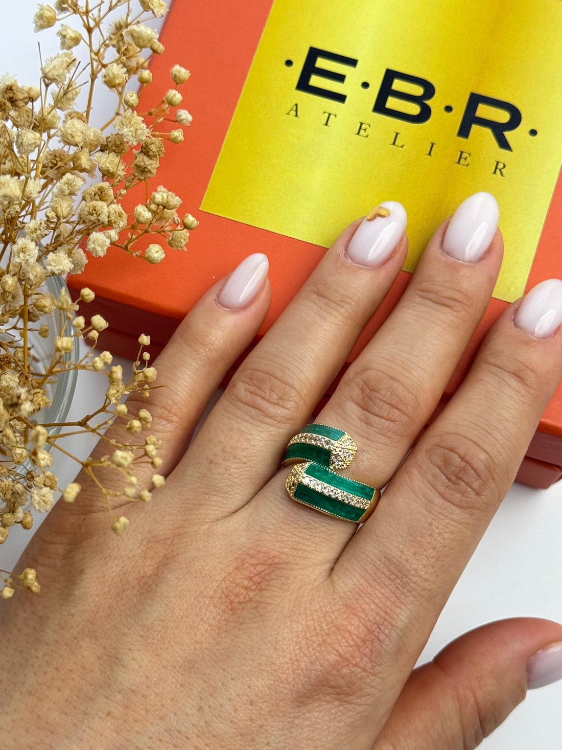 İTHAL YEŞİL MİNELİ DETAYLI SİLVER AYARLANABİLİR YÜZÜK