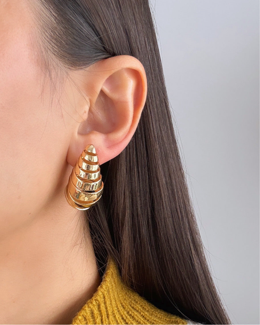 İTHAL MARKA MODEL GOLD DAMLA KÜPE