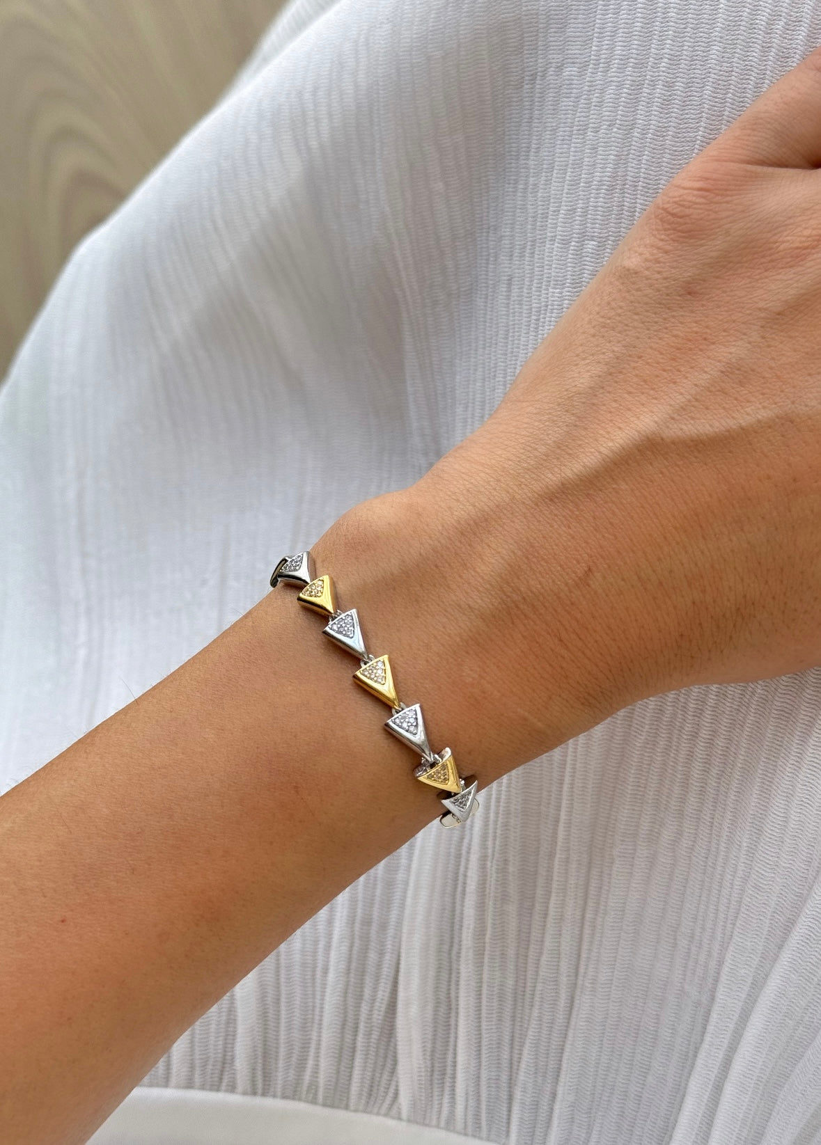 İTHAL ÜÇGEN ÇİFT RENK BİLEKLİK