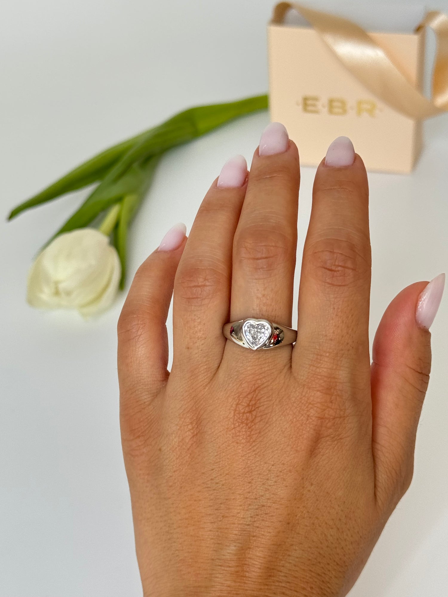 İTHAL KALP DETAYLI TAŞLI SİLVER AYARLANABİLİR YÜZÜK