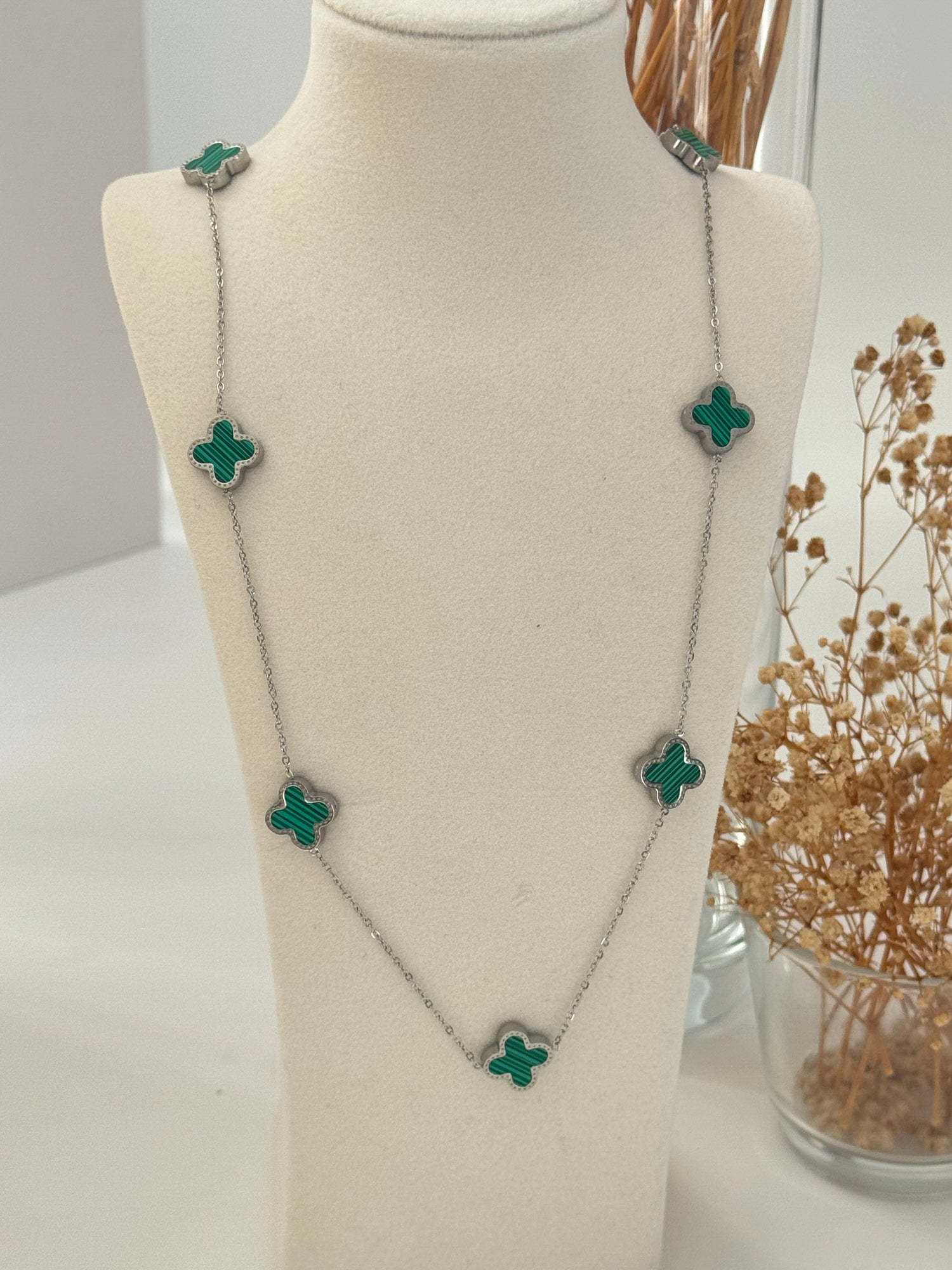 İTHAL MARKA MODEL SİLVER UZUN ÇELİK KOLYE