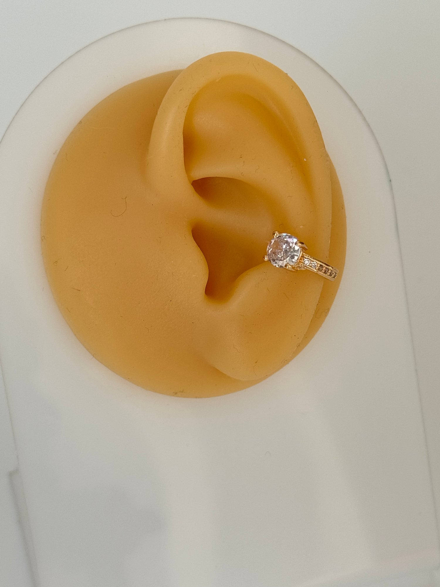 İTHAL TAŞ DETAYLI GOLD KIKIRDAK KÜPE EARCUFF