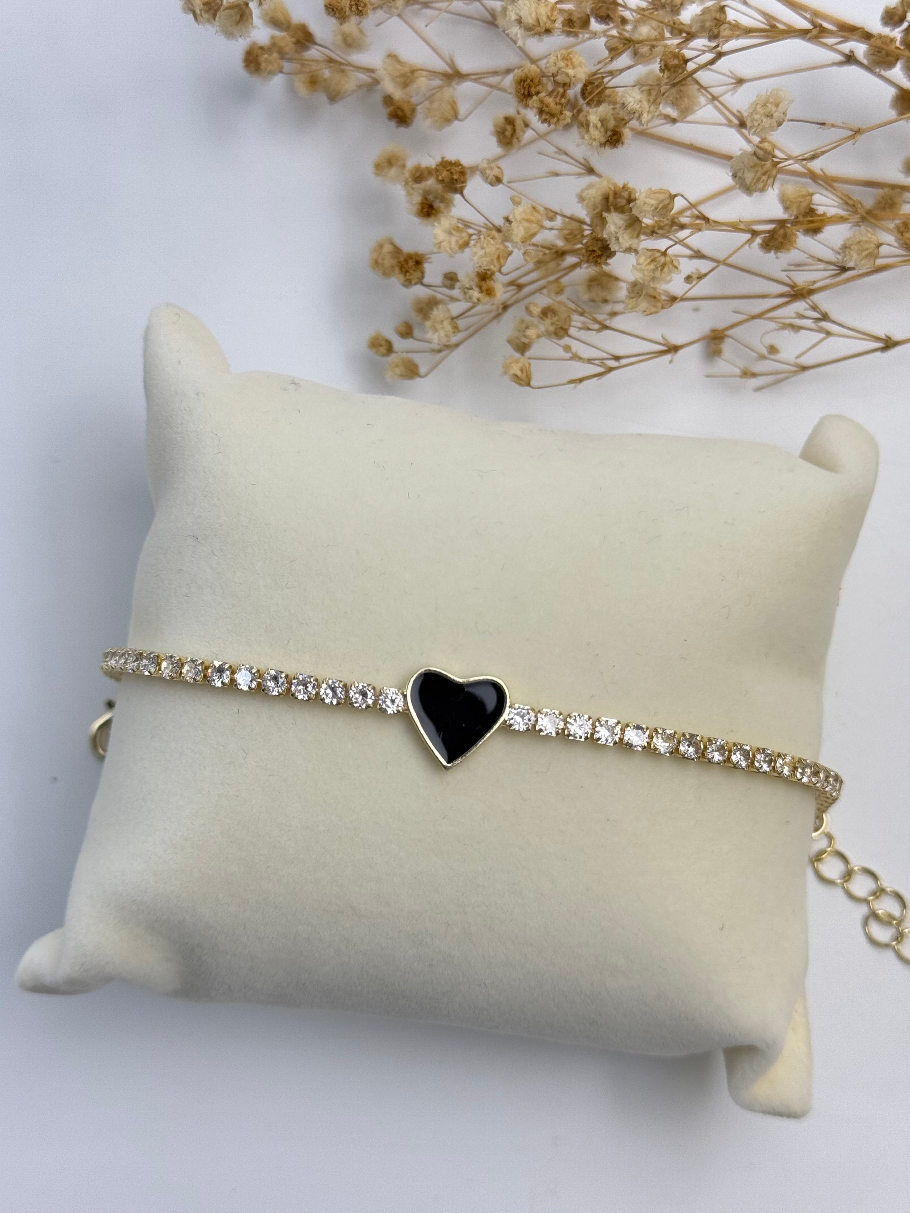 İTHAL KALP DETAYLI ZİRKON TAŞLI BİLEKLİK