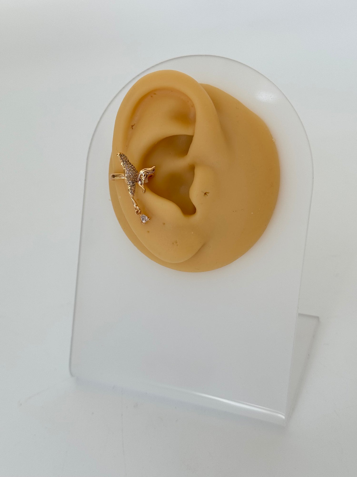 İTHAL KELEBEK MODEL GOLD SAĞ KULAK KIKIRDAK KÜPE EARCUFF