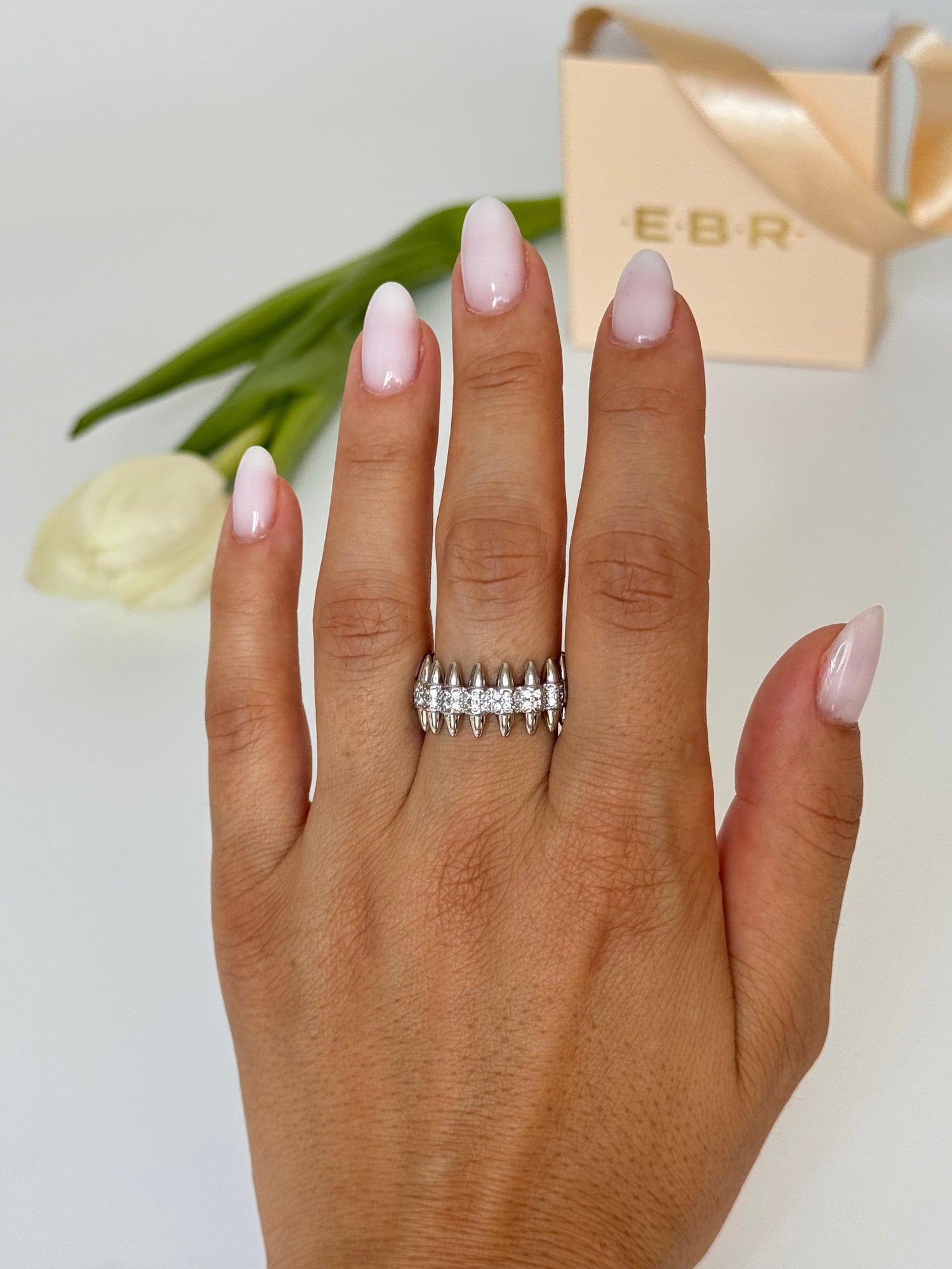 İTHAL ÇİVİ DETAYLI SİLVER AYARLANABİLİR YÜZÜK