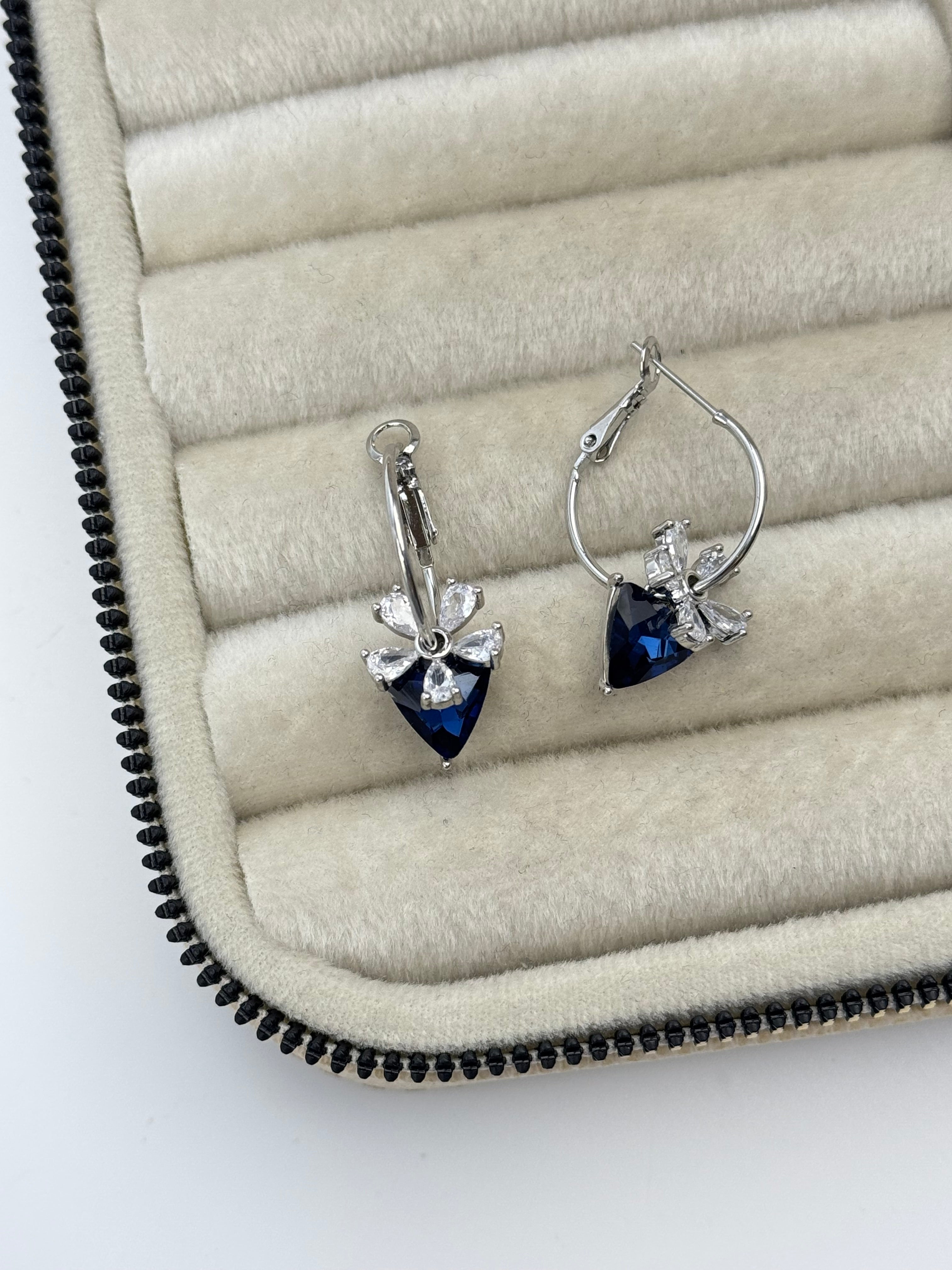 MAHRU İTHAL PAPATYA DETAYLI SİLVER HALKA KÜPE