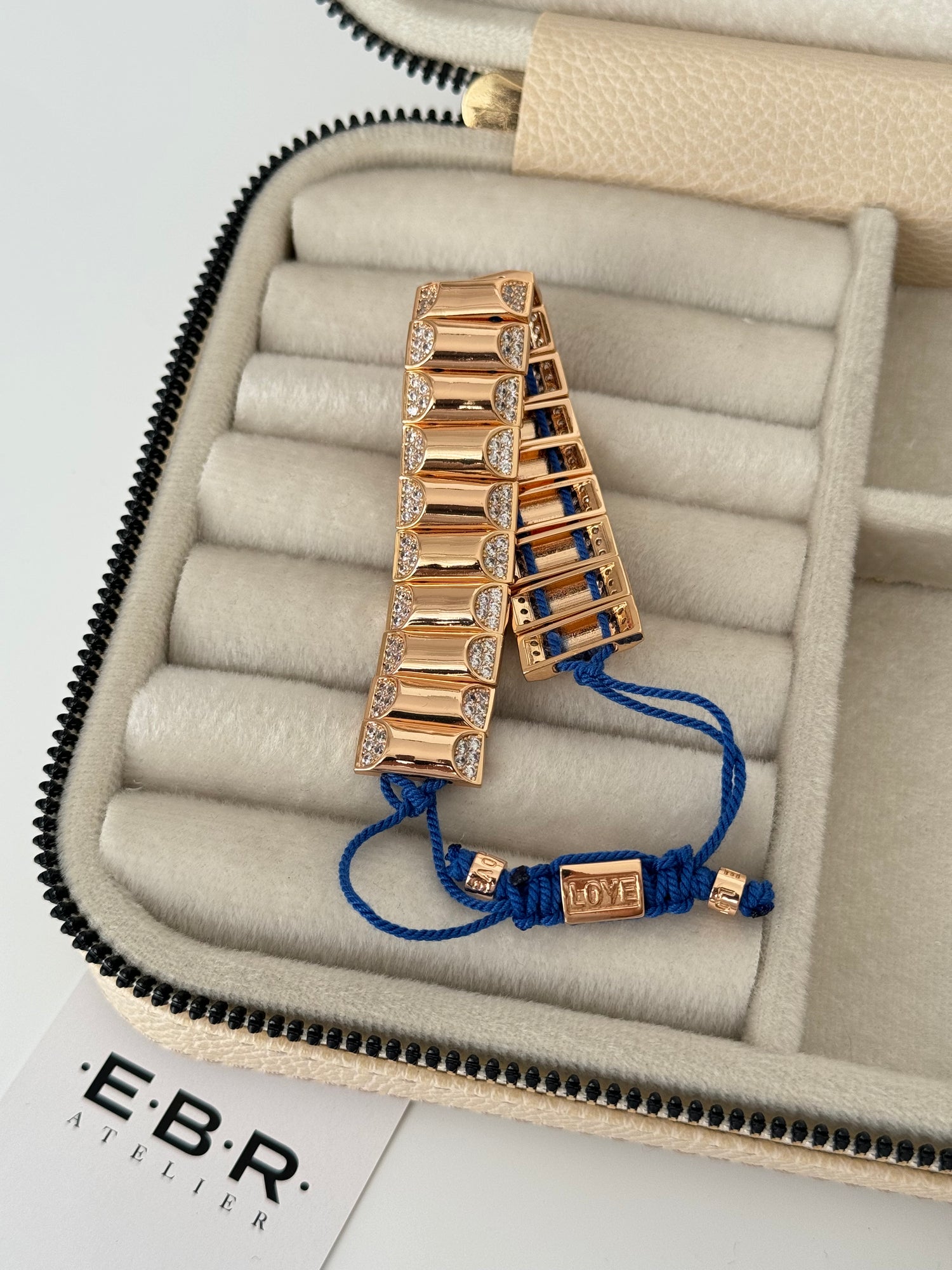 İTHAL TAŞ DETAYLI GOLD MAVİ İPLİ BİLEKLİK