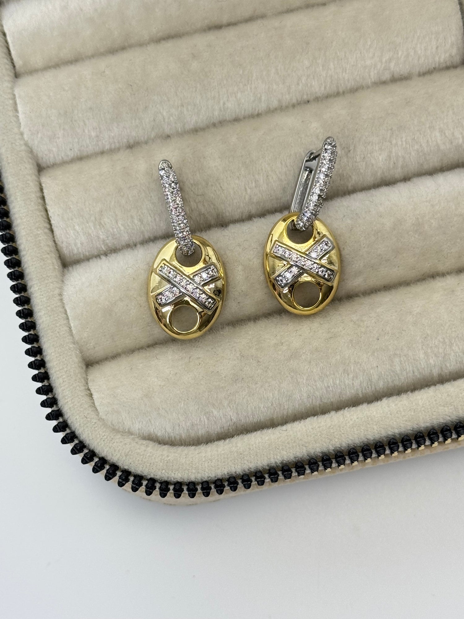 İTHAL MARKA MODEL HALKA KÜPE