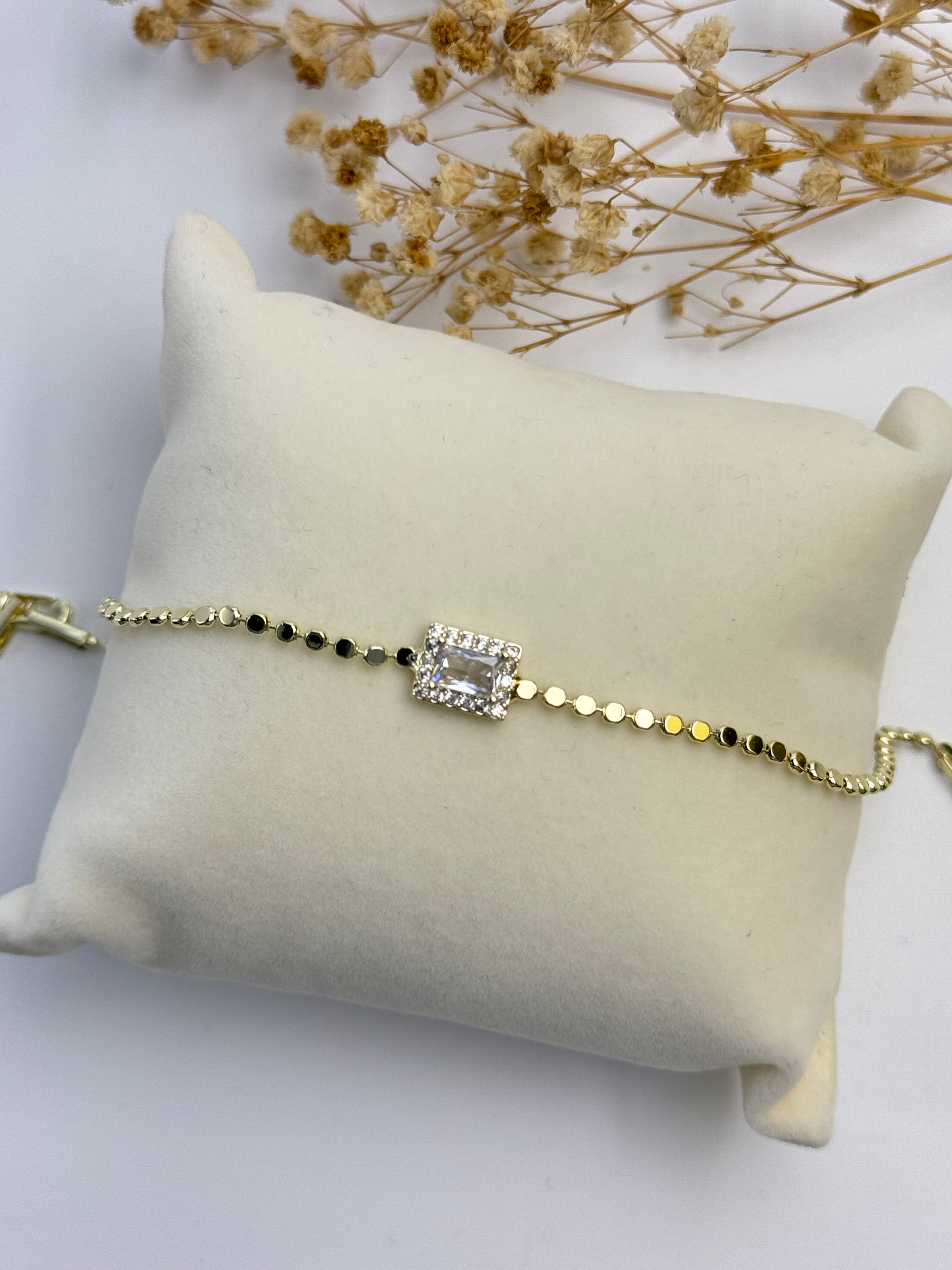 AVENA BAGET TAŞ DETAYLI EZME GOLD BİLEKLİK