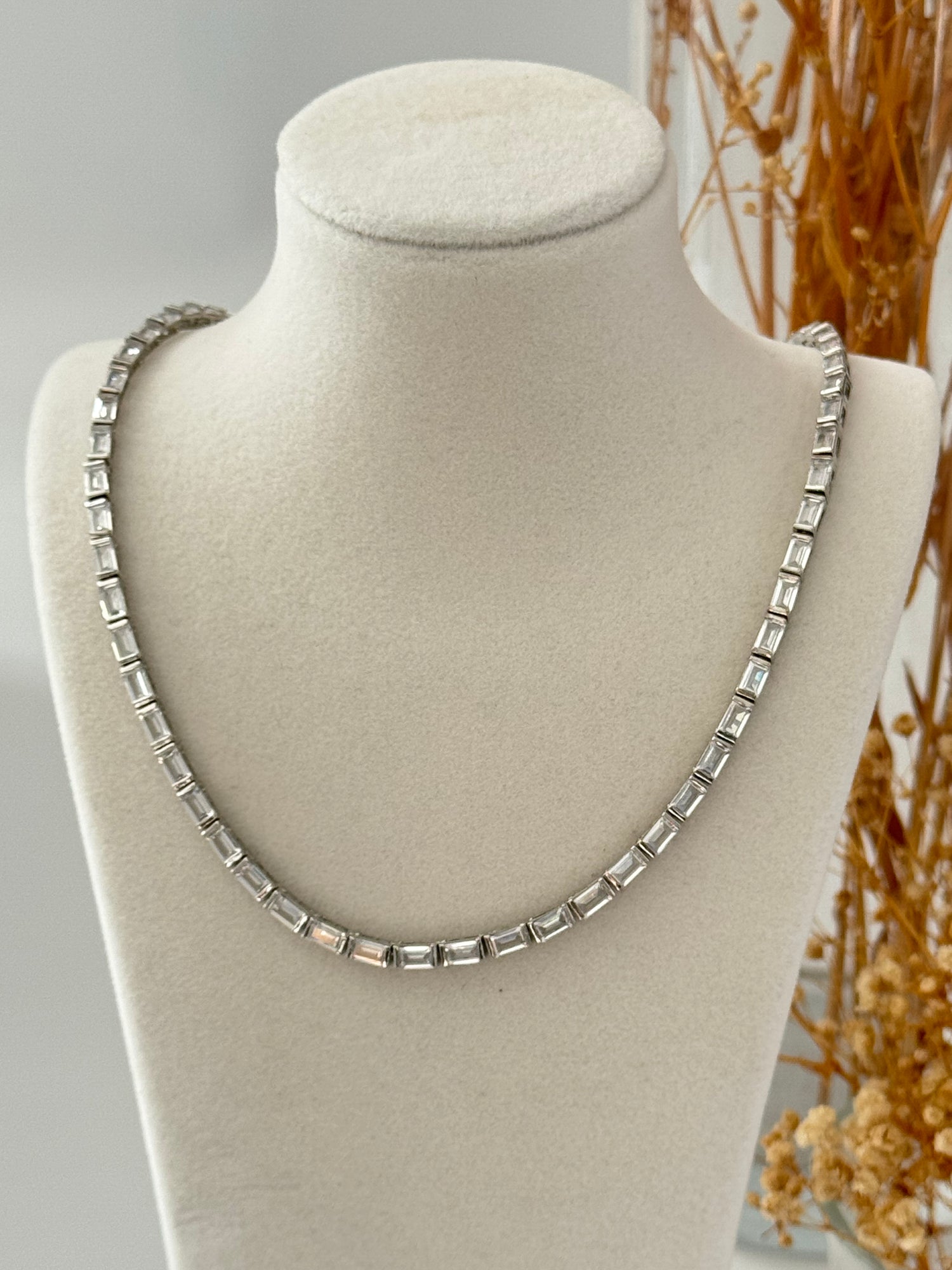 İTHAL ZİRKON TAŞLI DÖKÜM SU YOLU SİLVER KOLYE