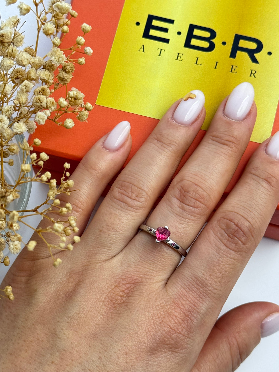 İTHAL KIRMIZI KALP DETAYLI SİLVER AYARLANABİLİR YÜZÜK