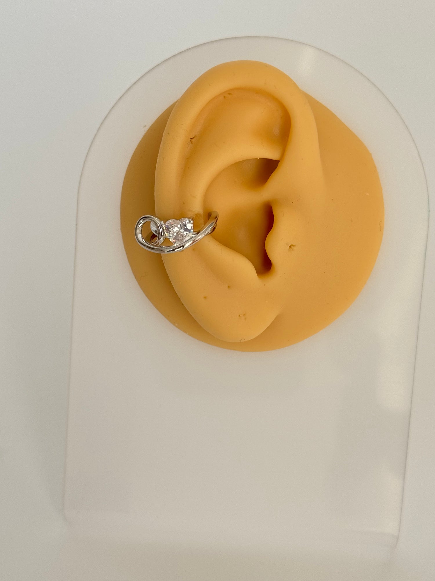 İTHAL KALP DETAYLI SİLVER SAĞ KULAK KIKIRDAK KÜPE EARCUFF