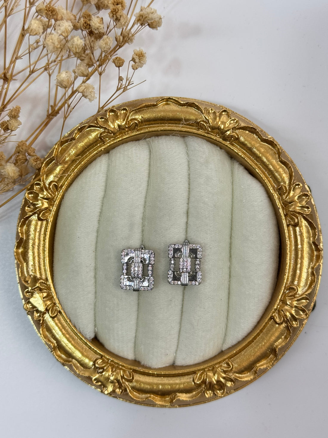 İTHAL BAGET TAŞLI SİLVER KÜPE