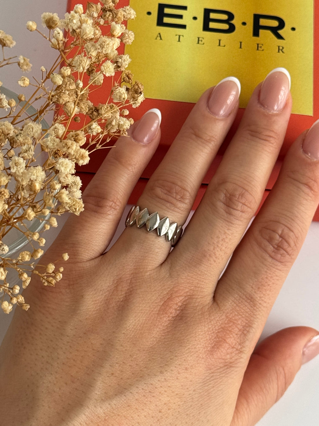 İTHAL DETAYLI SİLVER AYARLANABİLİR YÜZÜK