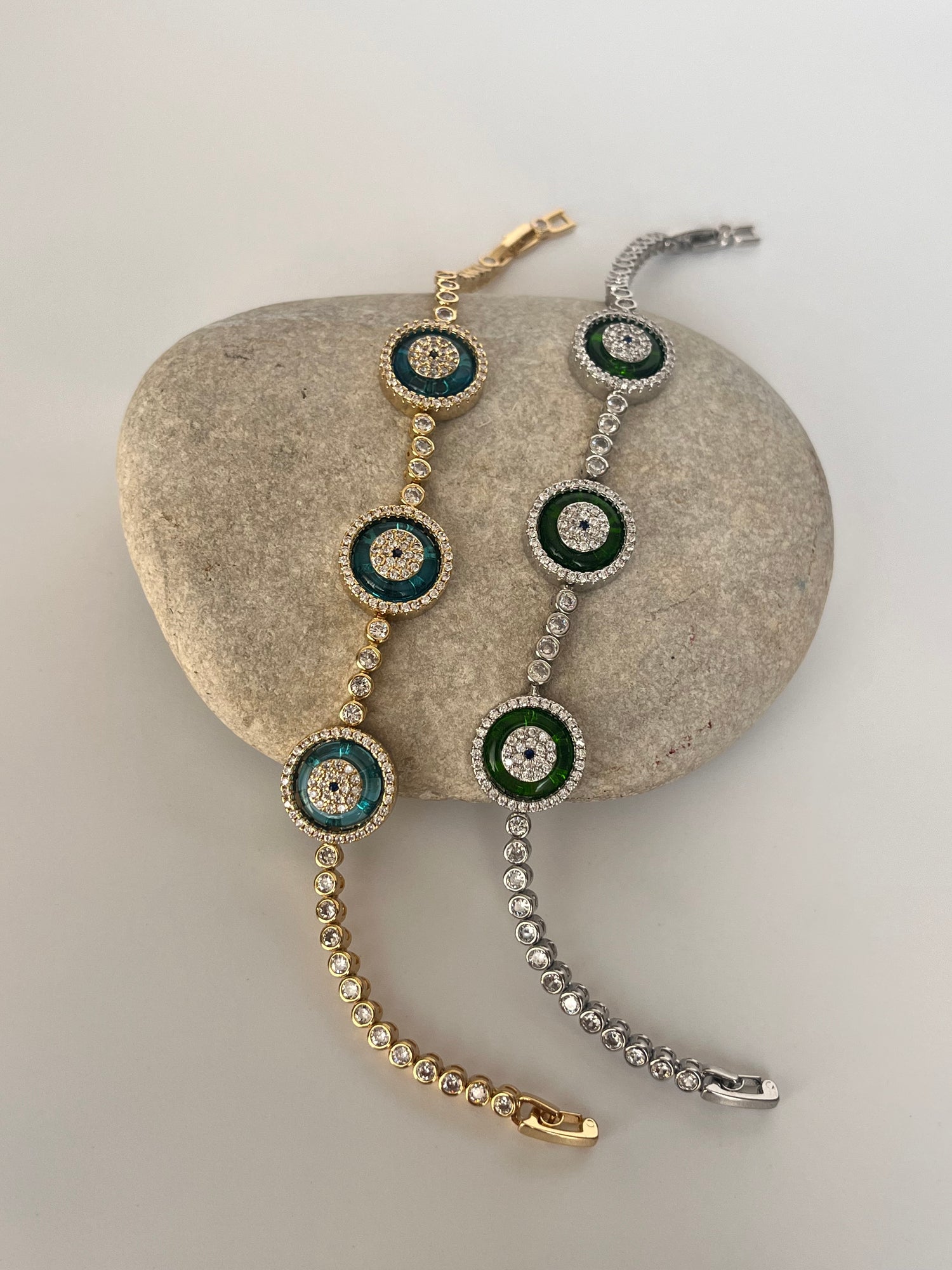 İTHAL SİLVER OVAL ÜÇLÜ ZİRKON TAŞLI YEŞİL CAMGÖZ BİLEKLİK