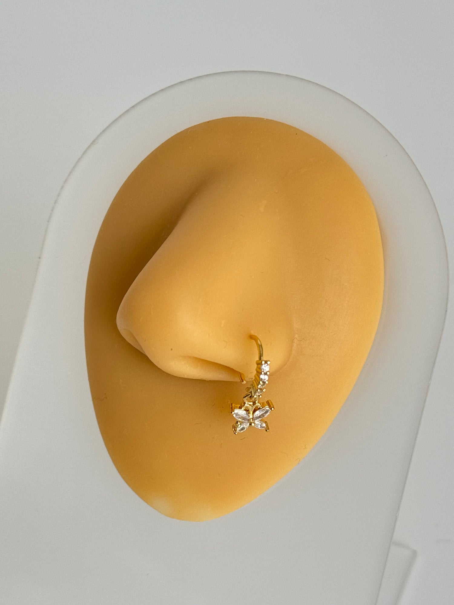 İTHAL KELEBEK DETAYLI BURUN HIZMA PİERCİNG