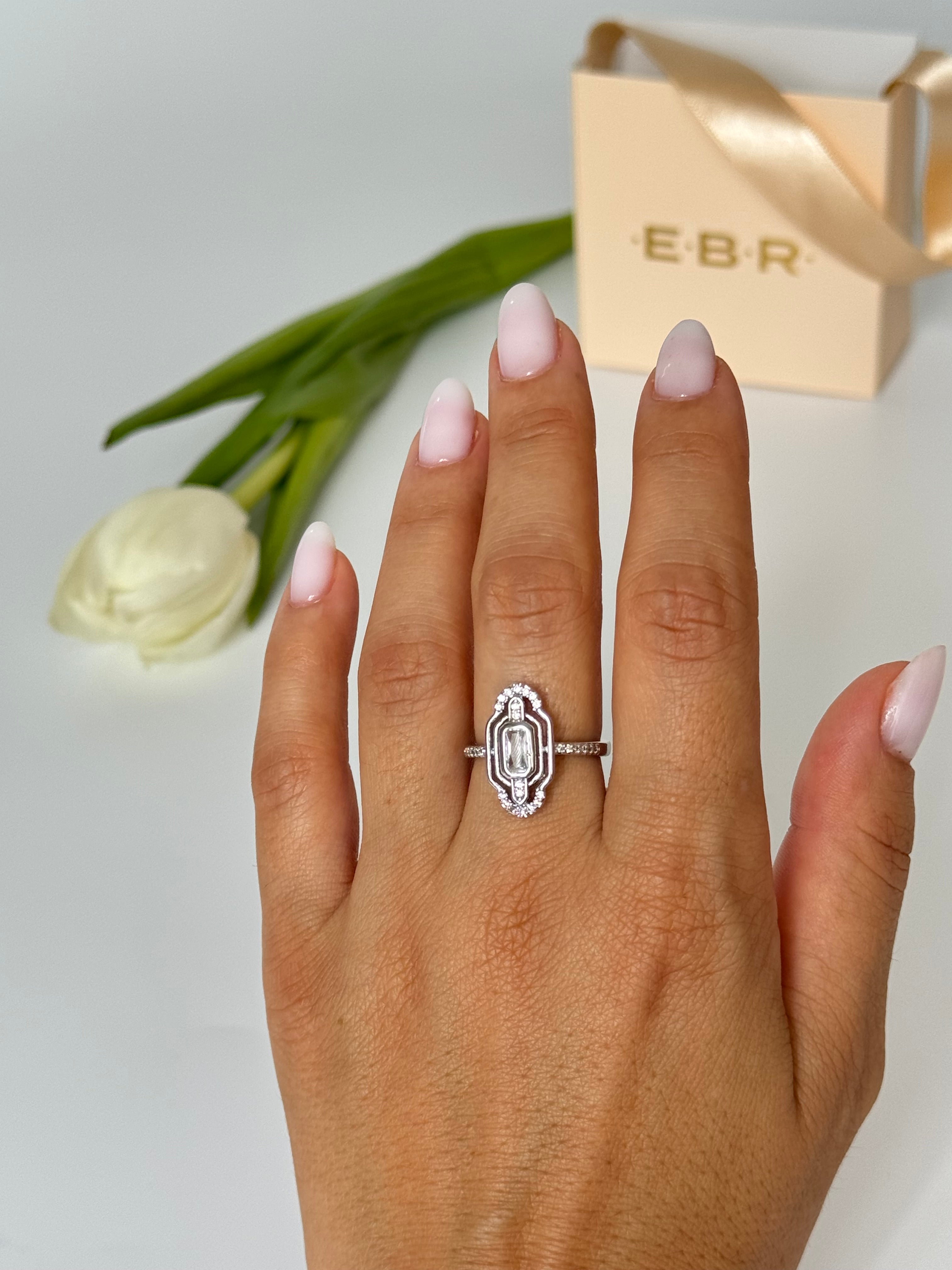 İTHAL TAŞLI VİNTAGE SİLVER YÜZÜK