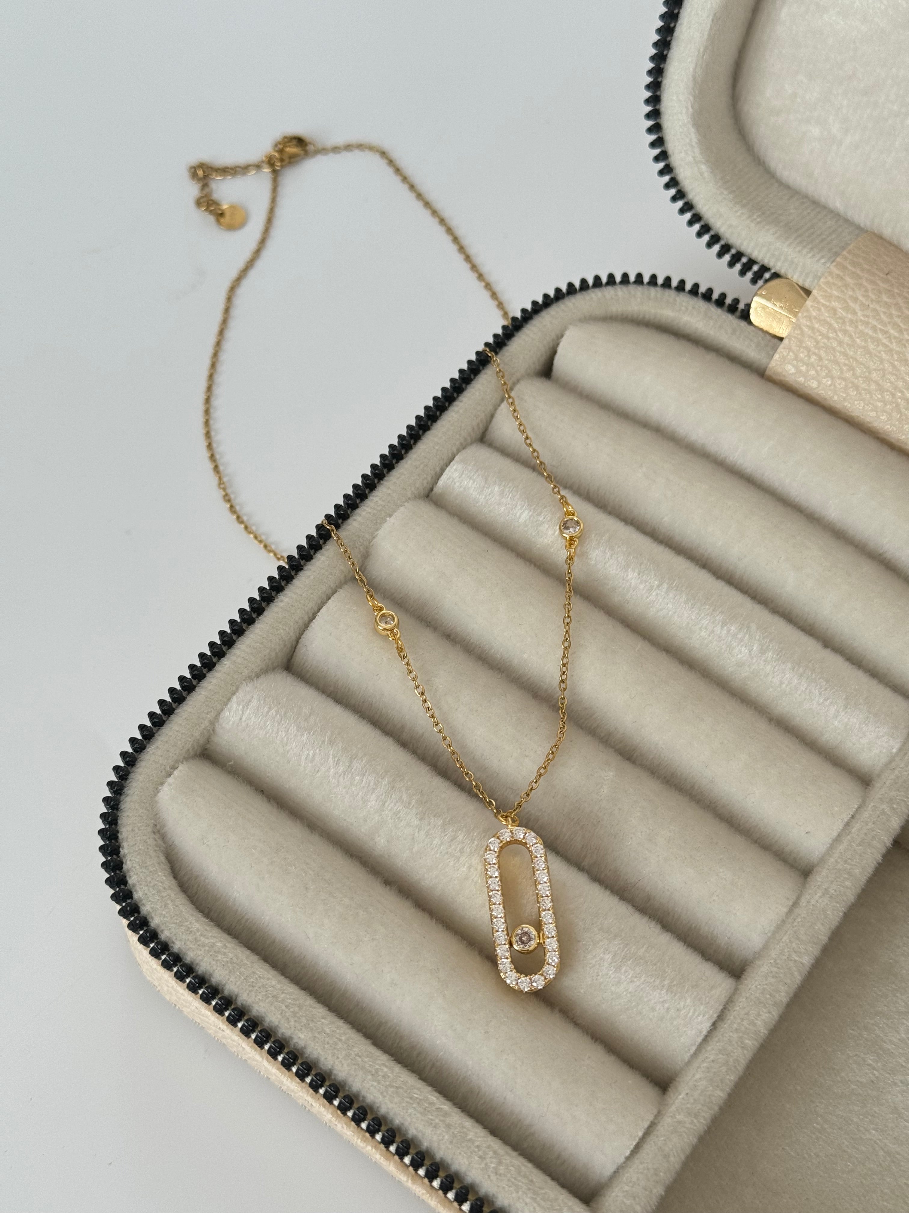 İTHAL MARKA MODEL GOLD ÇELİK KOLYE