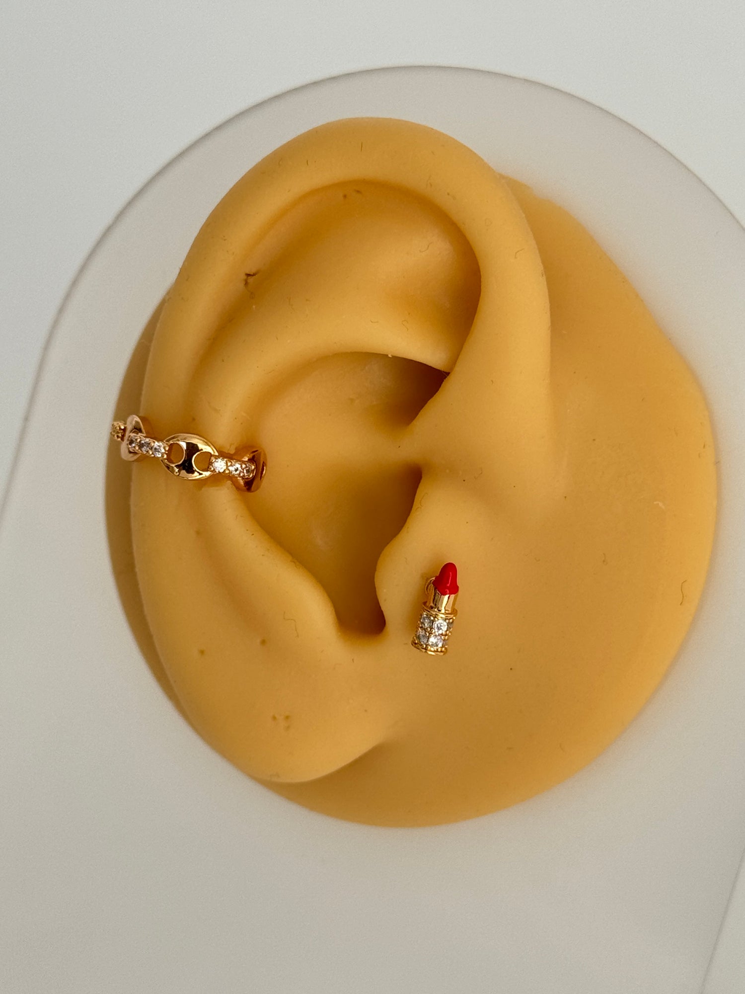 İTHAL RUJ DETAYLI GOLD PİERCİNG