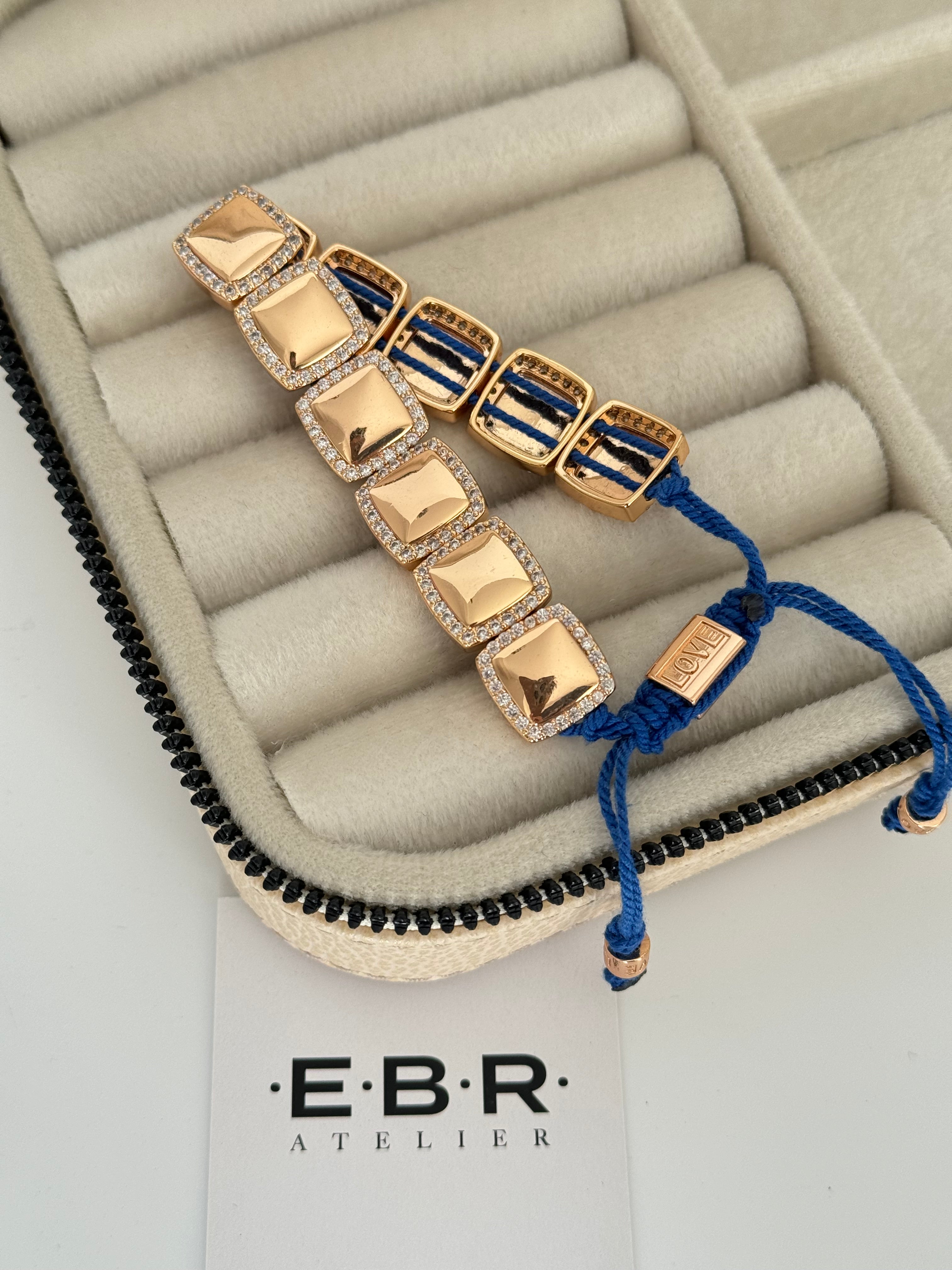 İTHAL KARE TAŞ DETAYLI GOLD MAVİ İPLİ BİLEKLİK