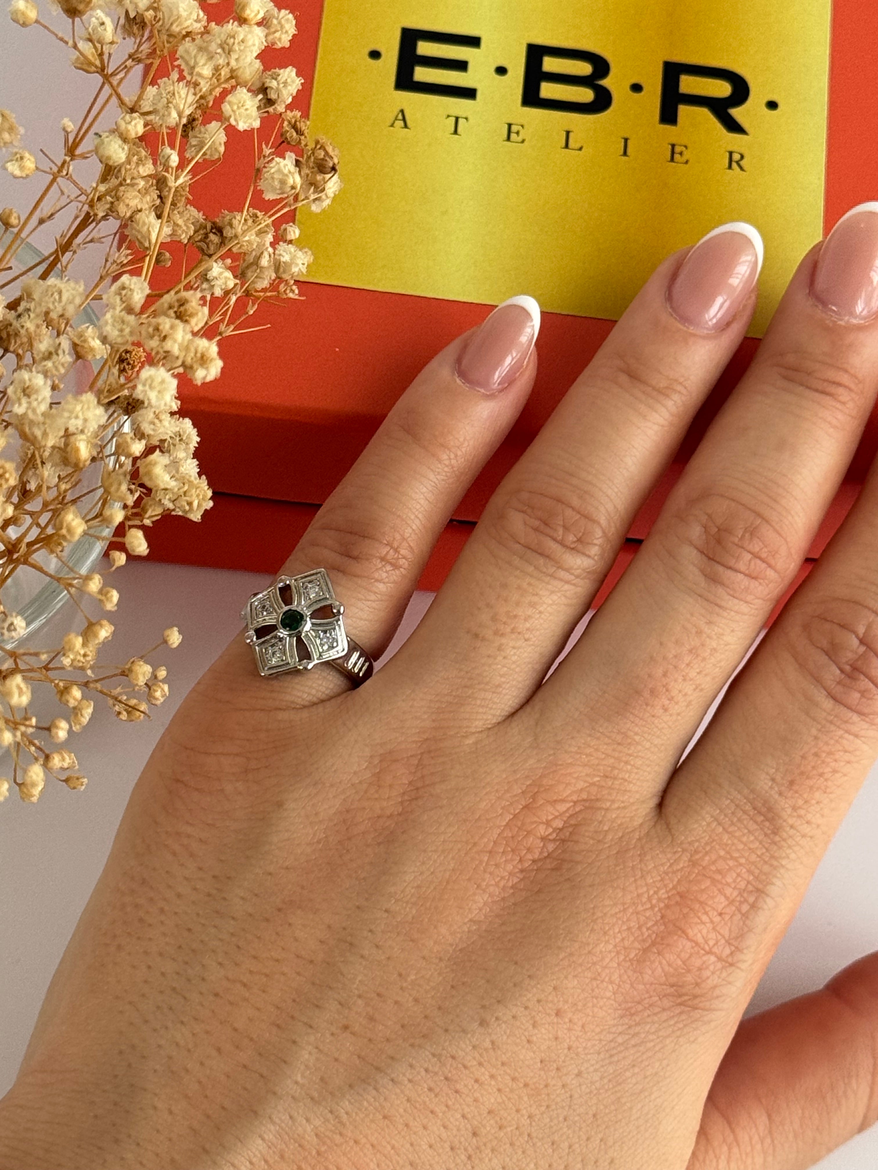 İTHAL YEŞİL TAŞLI SİLVER SERÇE PARMAK AYARLANABİLİR YÜZÜK