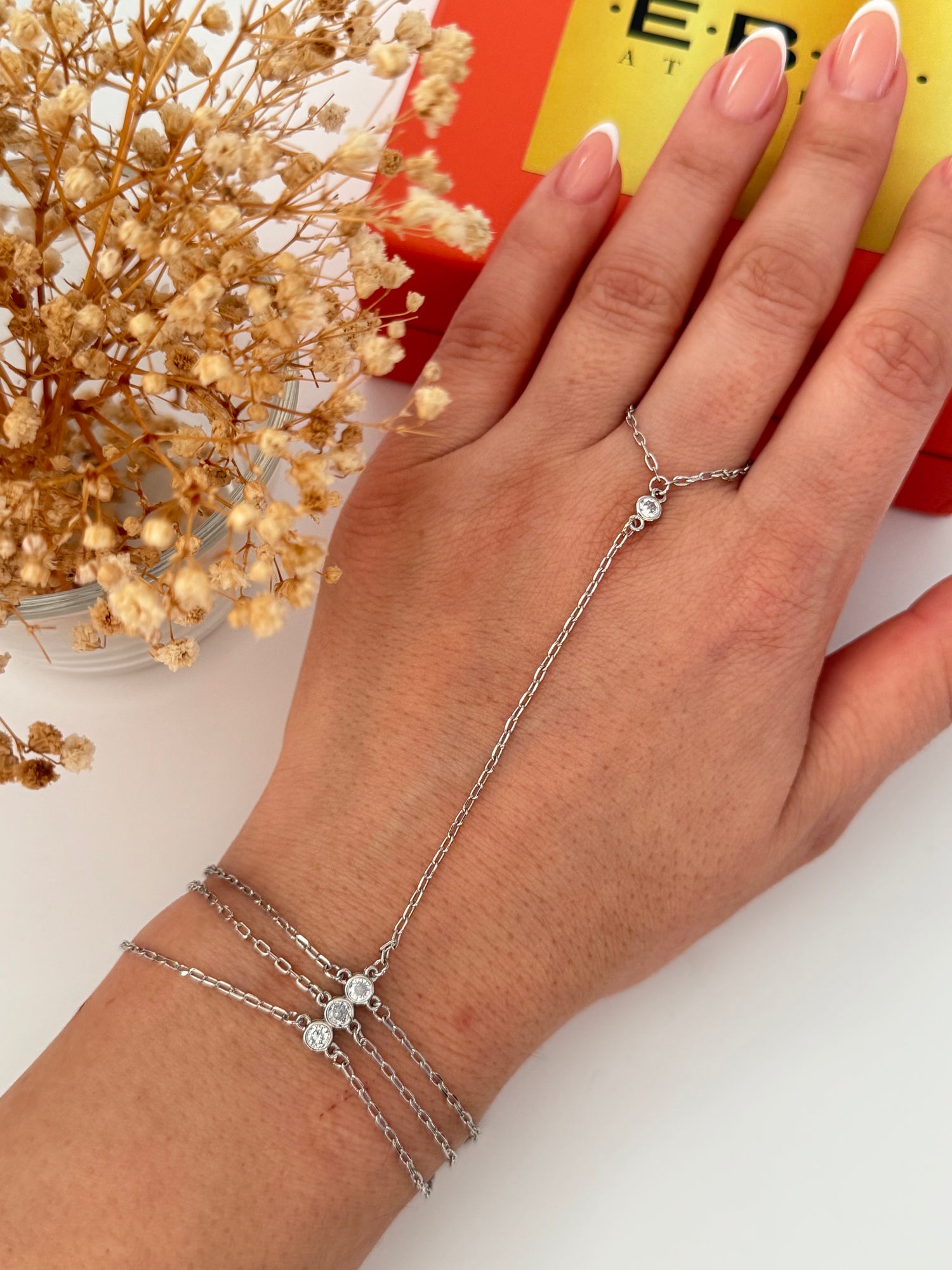 TAŞ DETAYLI SİLVER ŞAHMERAN