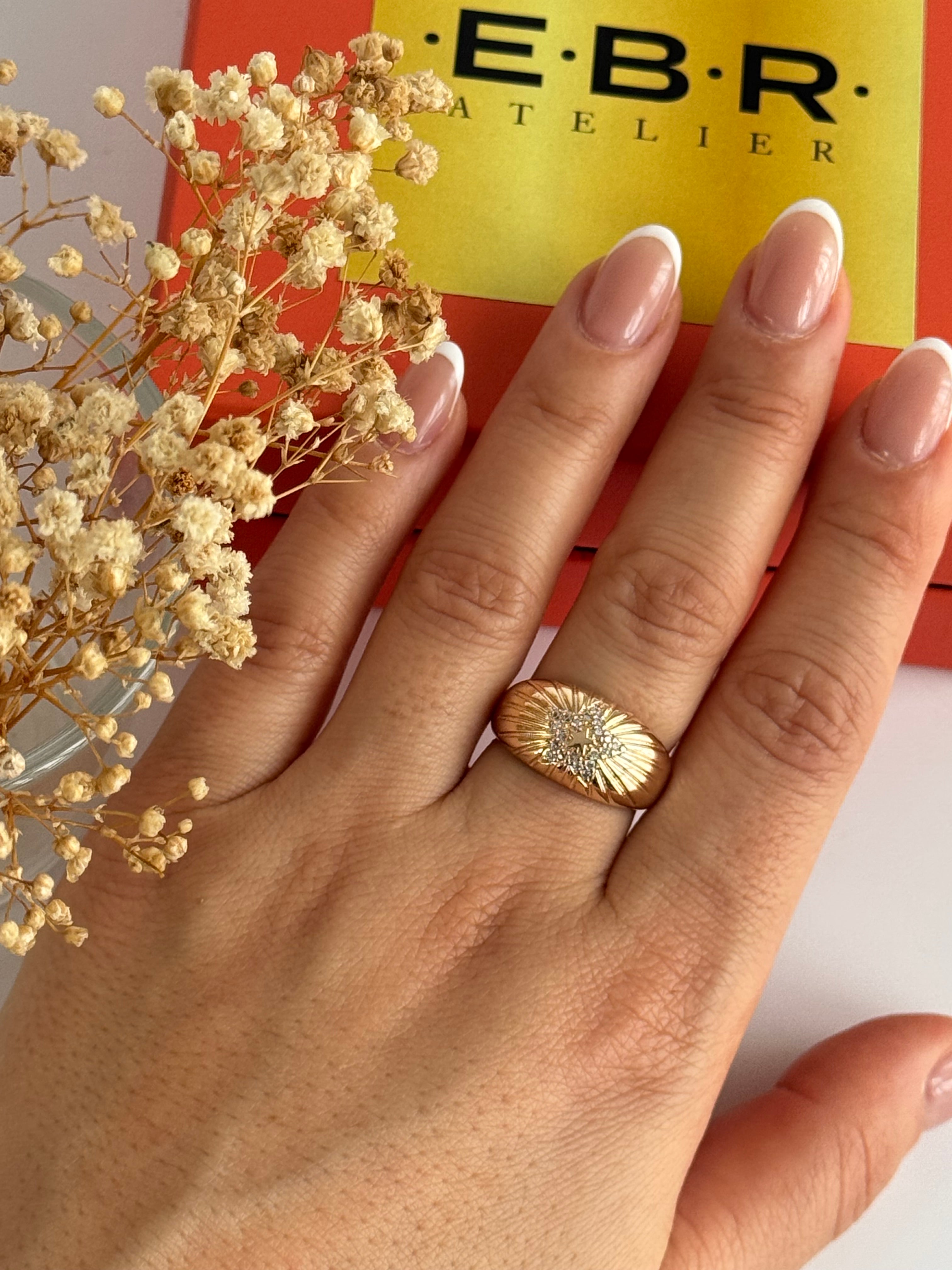 İTHAL YILDIZ DETAYLI GOLD AYARLANABİLİR YÜZÜK