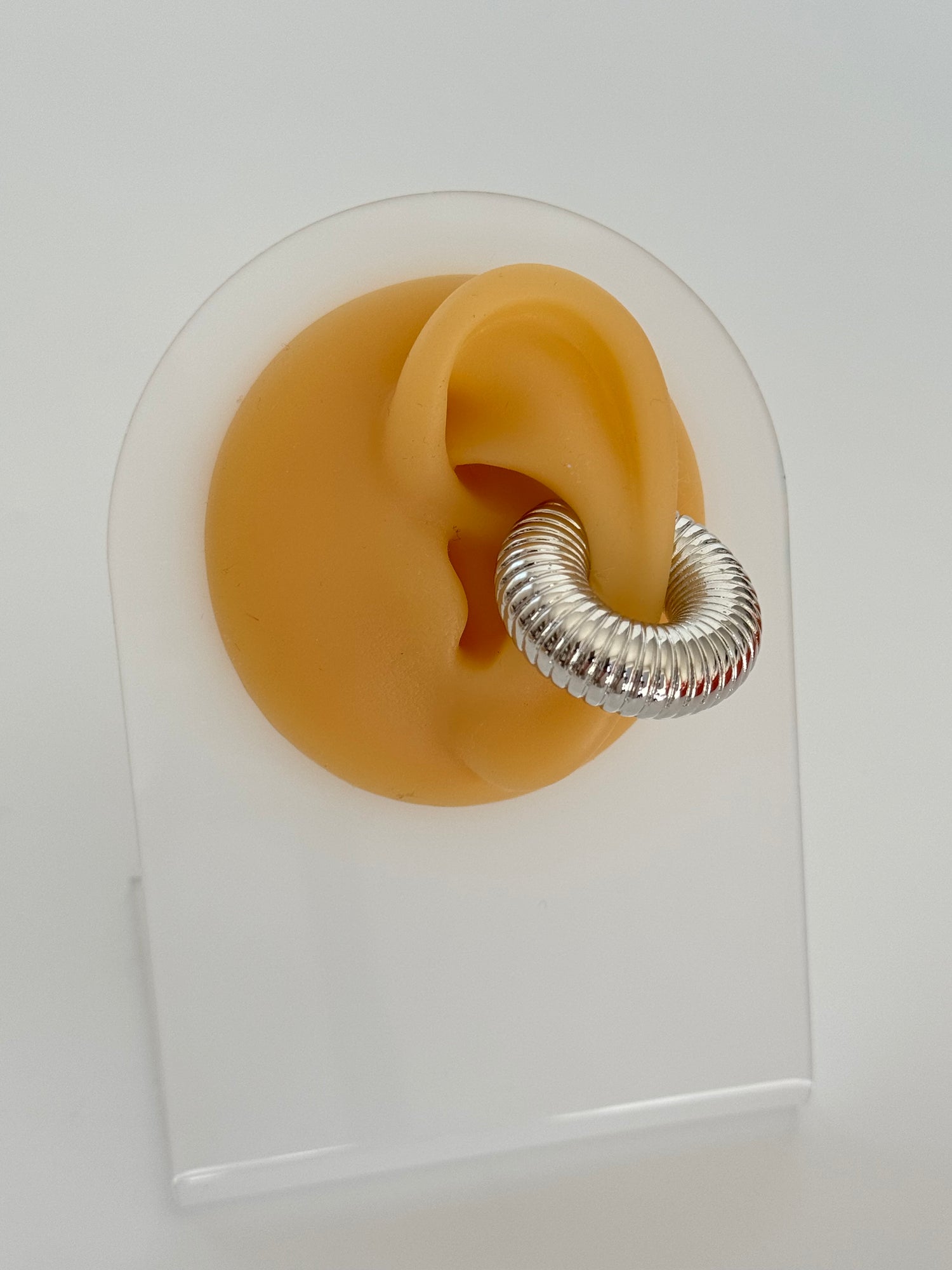 İTHAL XL DETAYLI BALON HALKA SİLVER KIKIRDAK KÜPE EARCUFF
