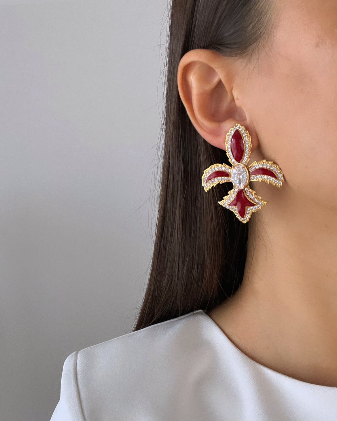 BORDO KRALİYET ÇİÇEĞİ ALTIN KAPLAMA KÜPE